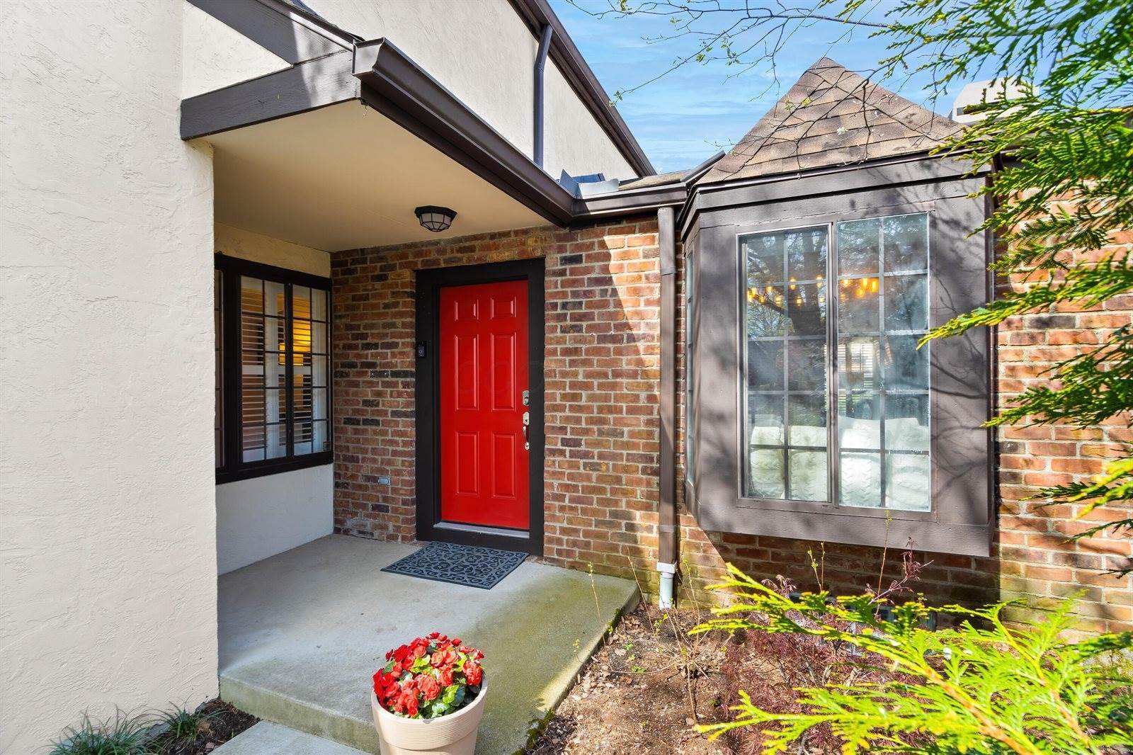 130 Saint Julien Street, #27B, Worthington, OH 43085