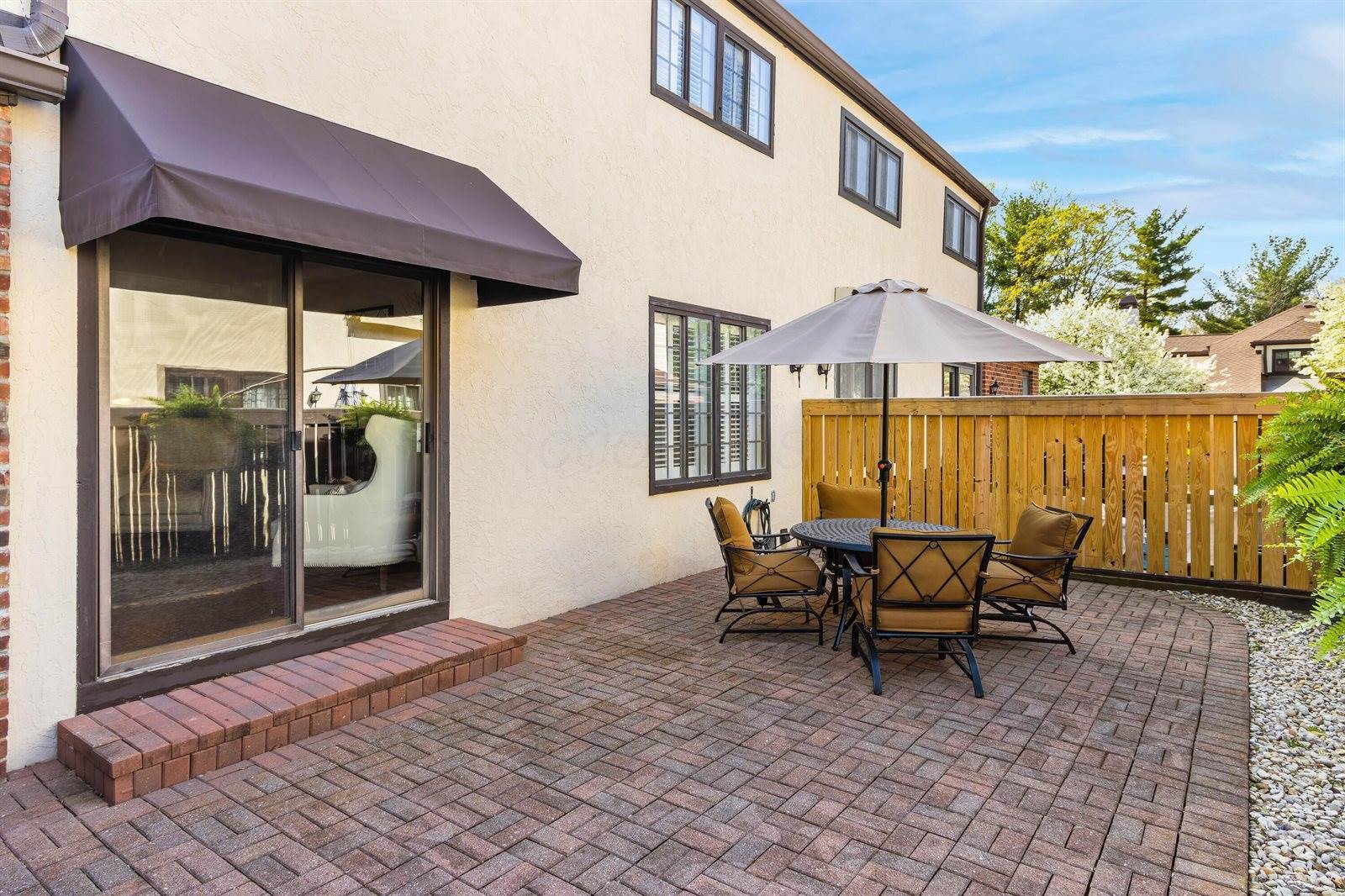 130 Saint Julien Street, #27B, Worthington, OH 43085