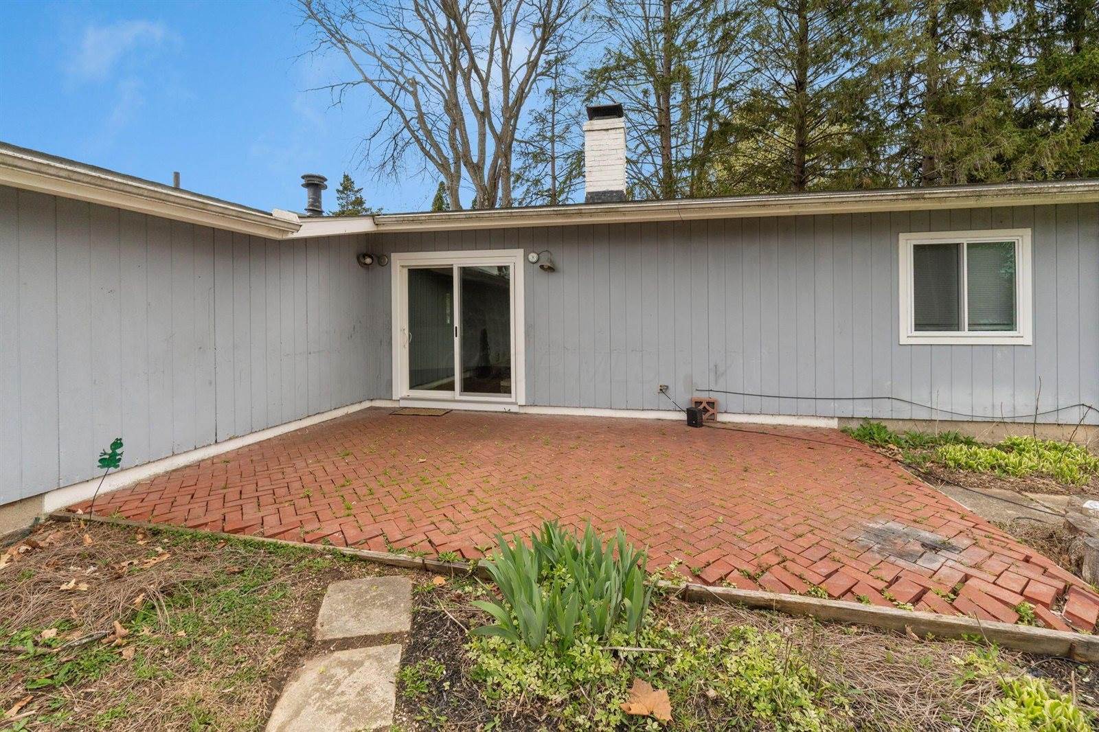 3318 Darbyshire Drive, Hilliard, OH 43026