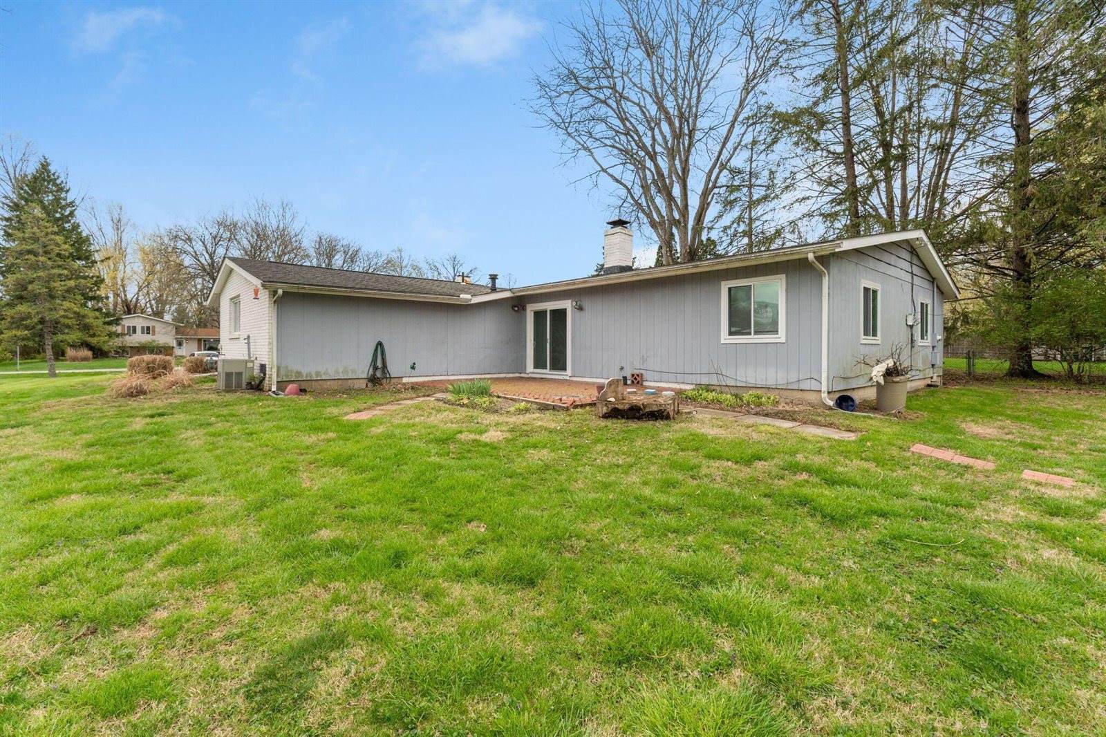 3318 Darbyshire Drive, Hilliard, OH 43026