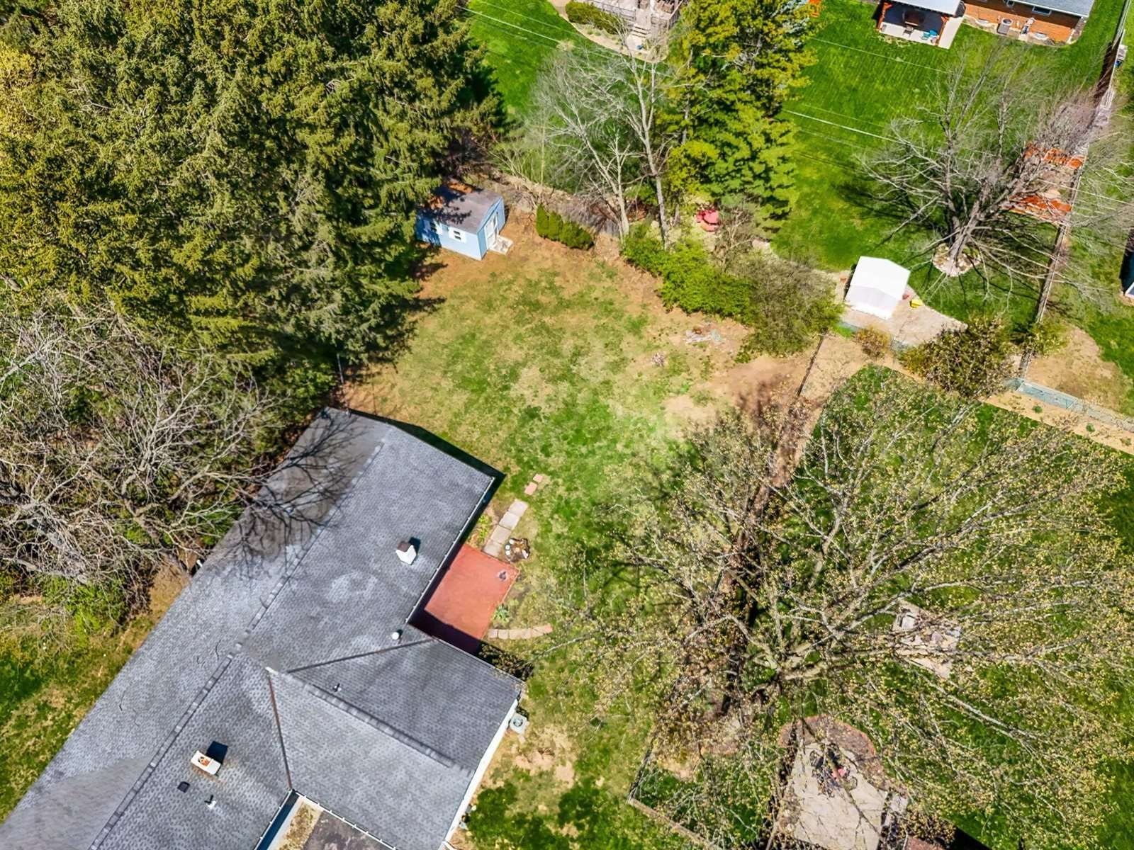 3318 Darbyshire Drive, Hilliard, OH 43026