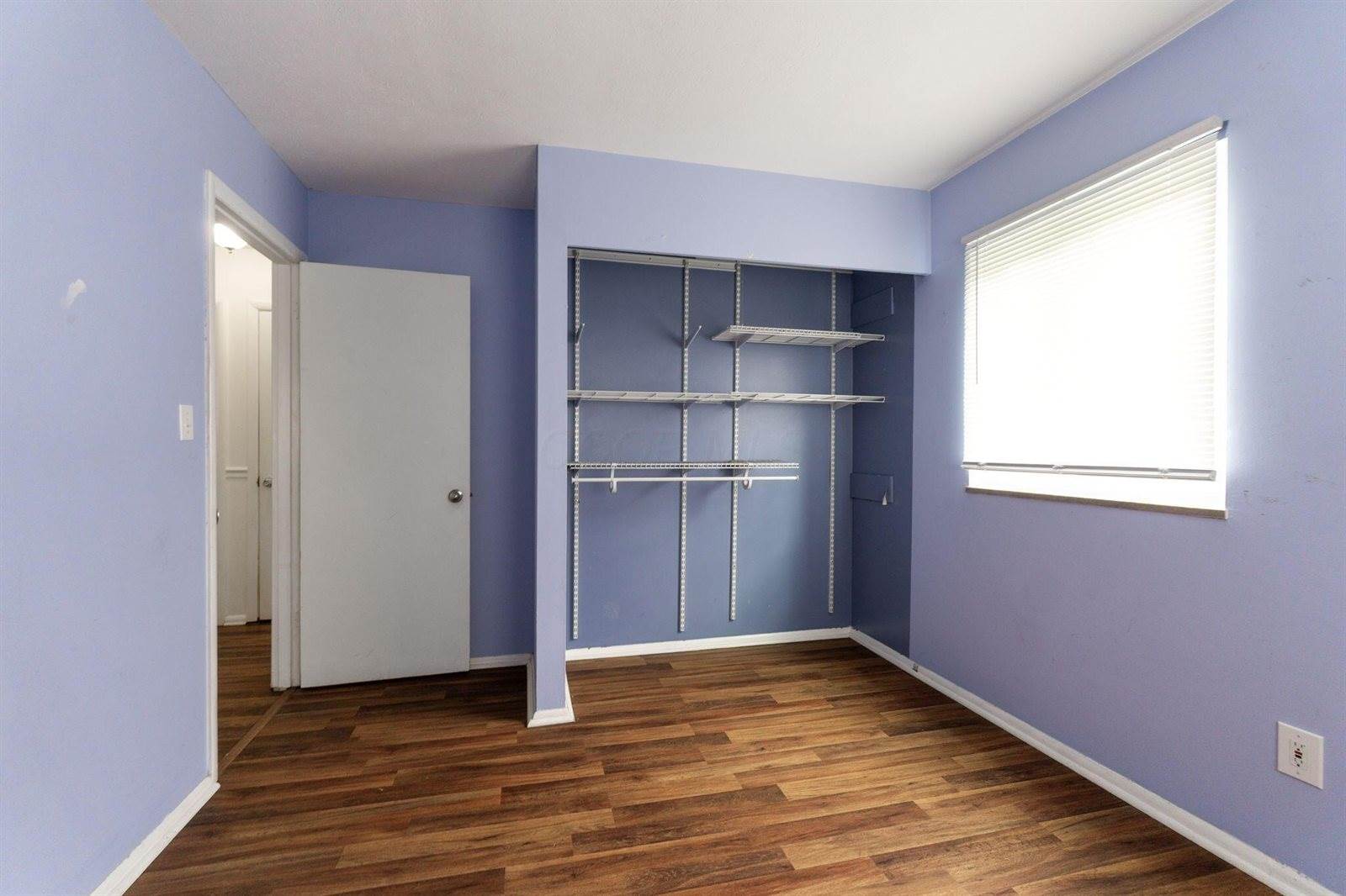 3318 Darbyshire Drive, Hilliard, OH 43026