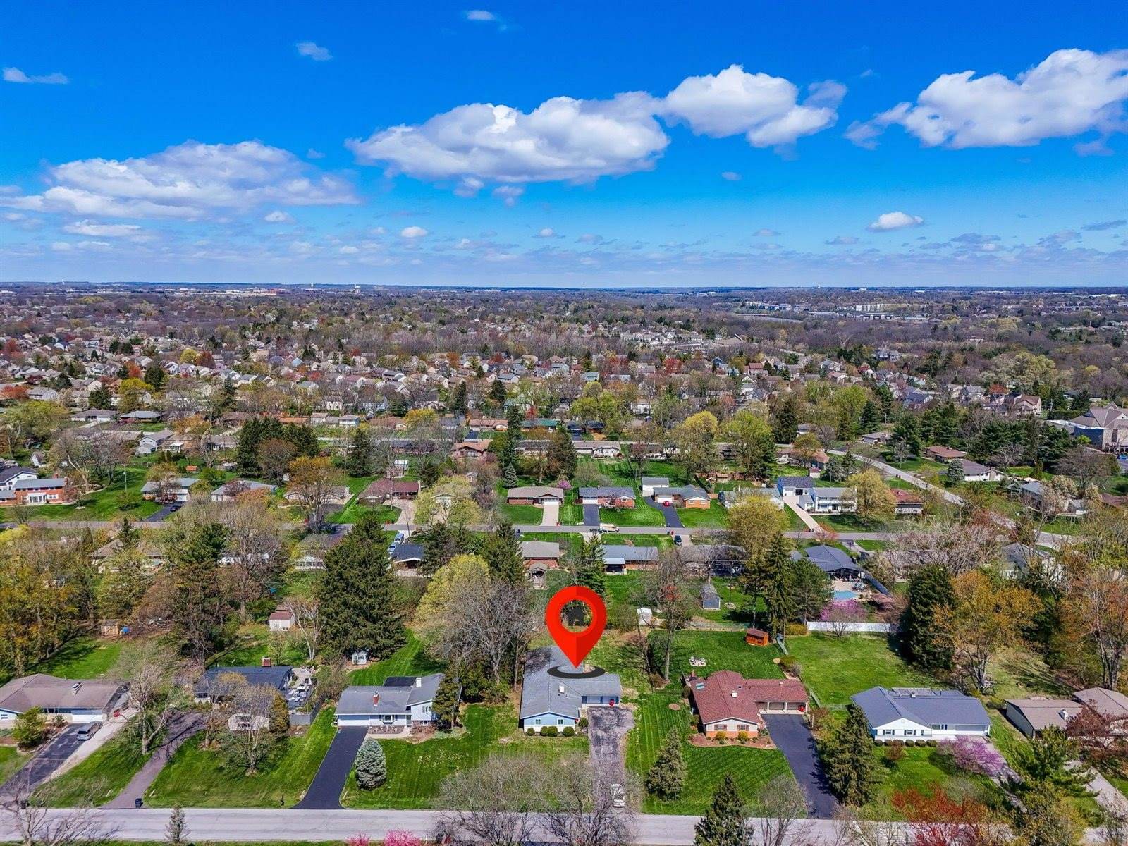 3318 Darbyshire Drive, Hilliard, OH 43026