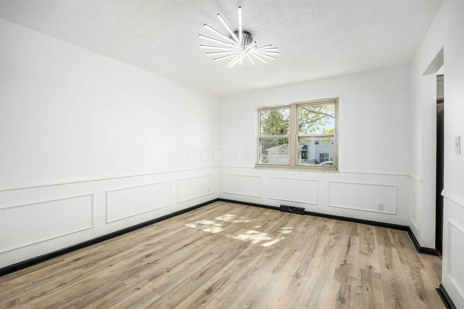 1619 Valley Crest Drive, Columbus, OH 43228