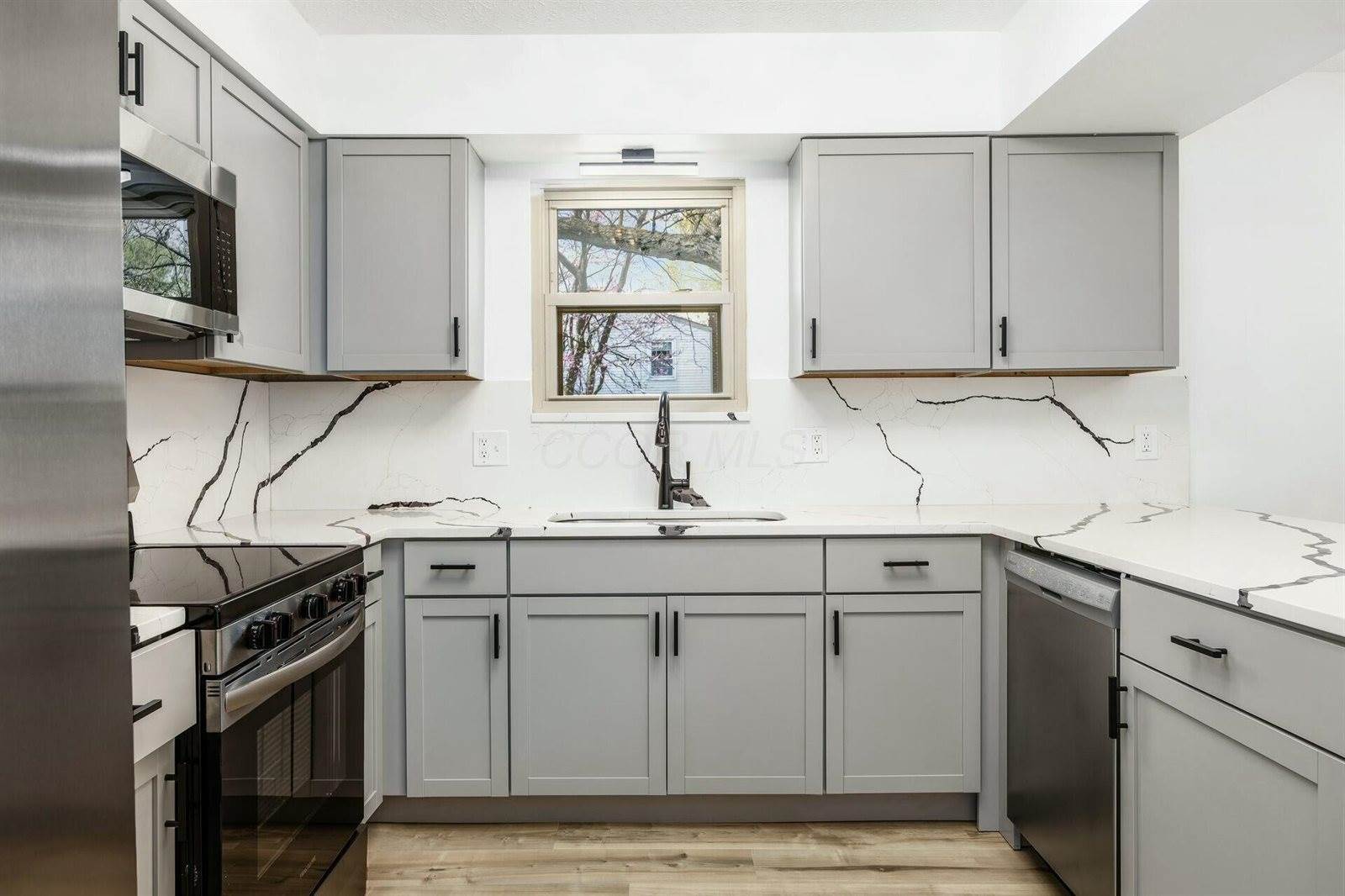 1619 Valley Crest Drive, Columbus, OH 43228