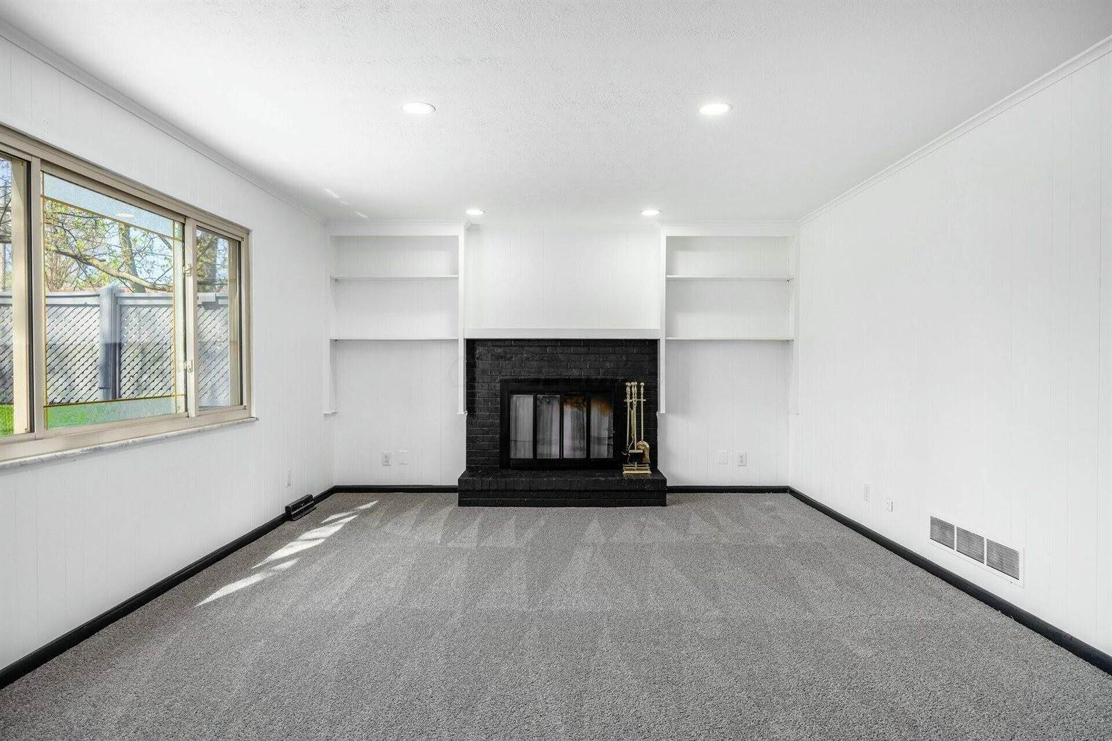 1619 Valley Crest Drive, Columbus, OH 43228