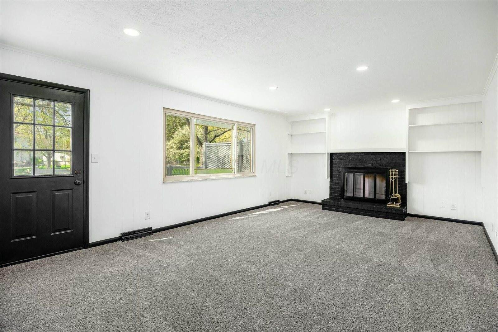 1619 Valley Crest Drive, Columbus, OH 43228