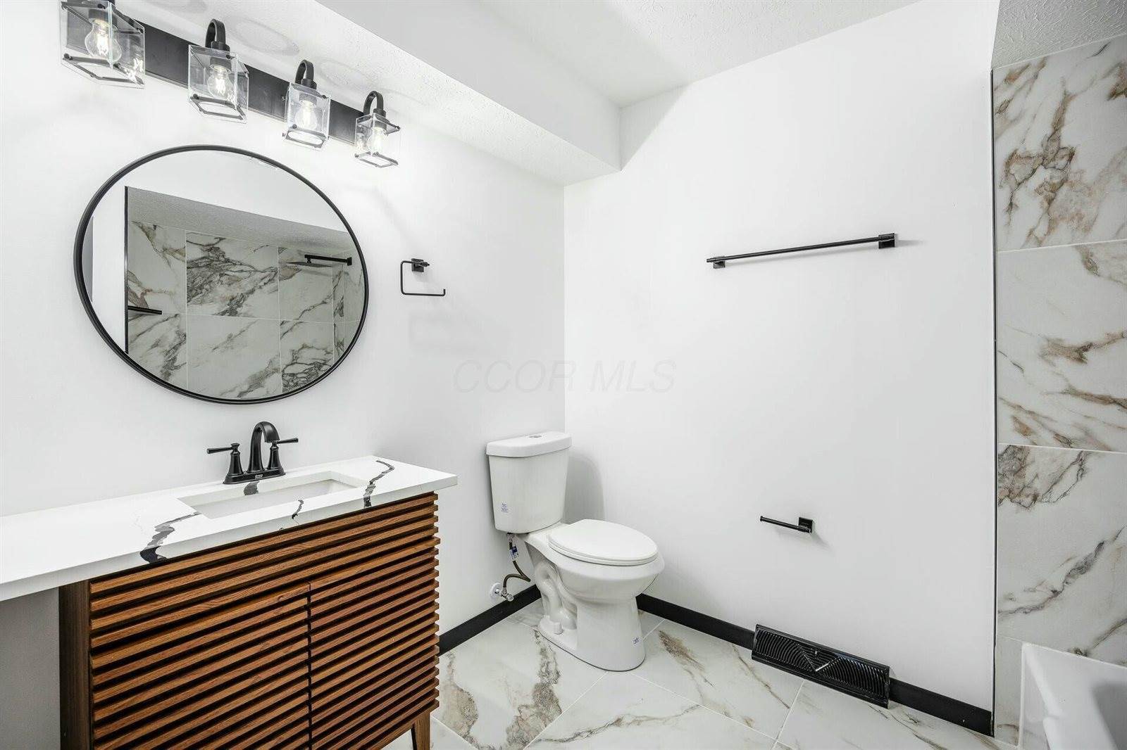 1619 Valley Crest Drive, Columbus, OH 43228