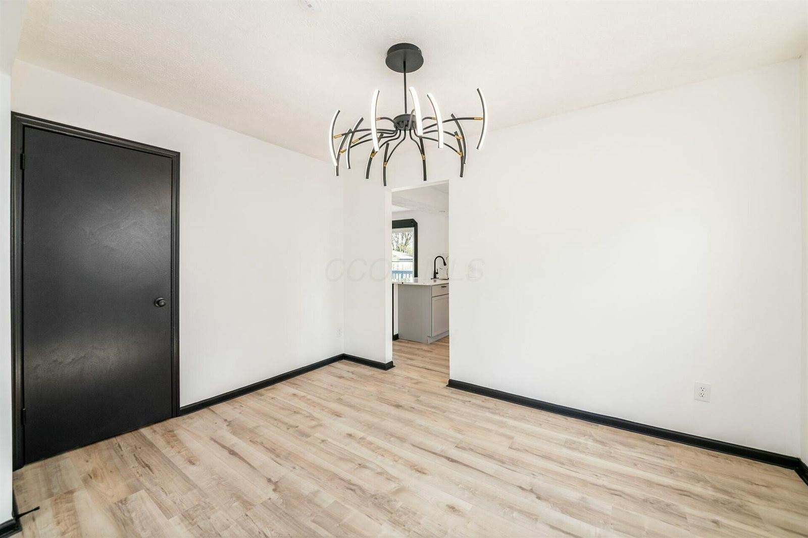 3061 Louise Avenue, Grove City, OH 43123