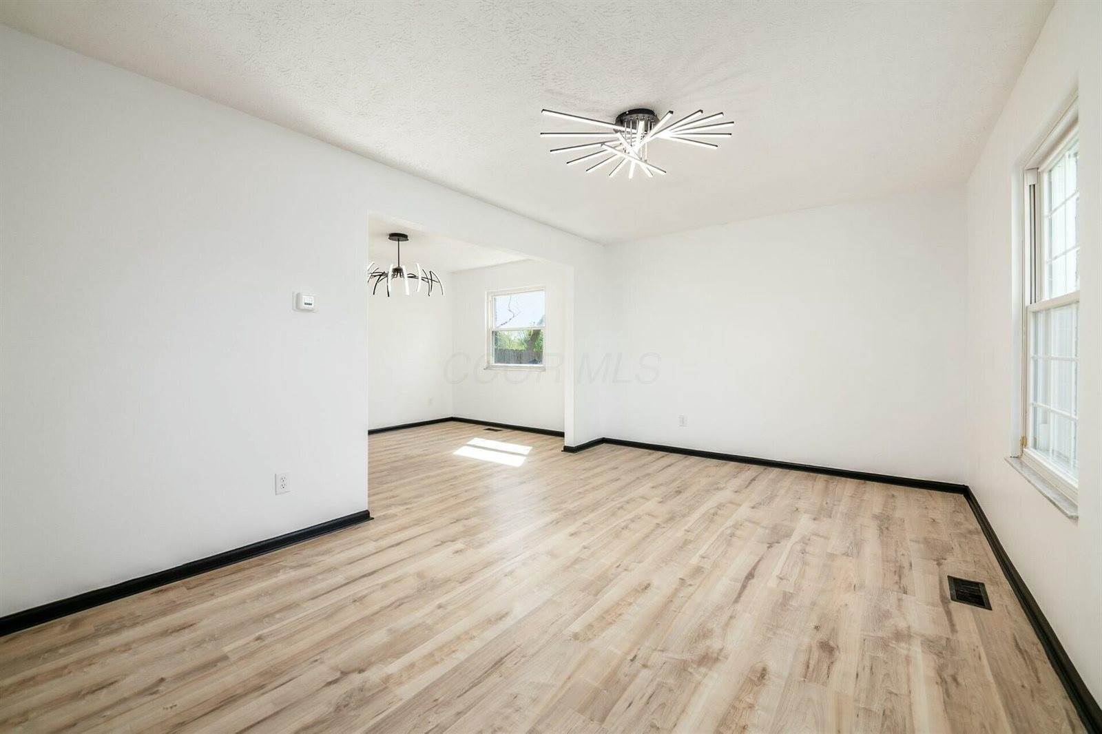 3061 Louise Avenue, Grove City, OH 43123