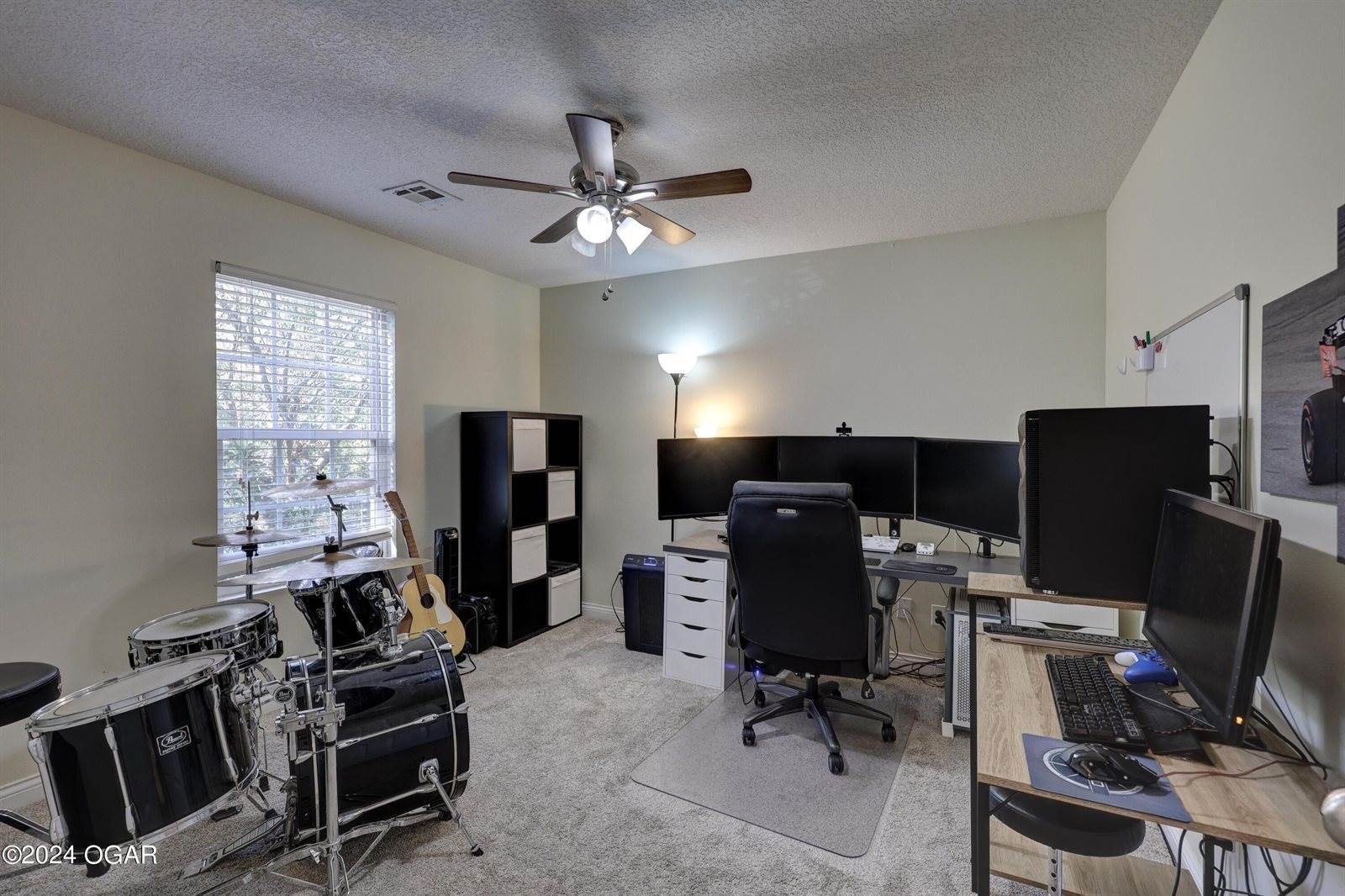 305 Crimson Oak Court, Joplin, MO 64801