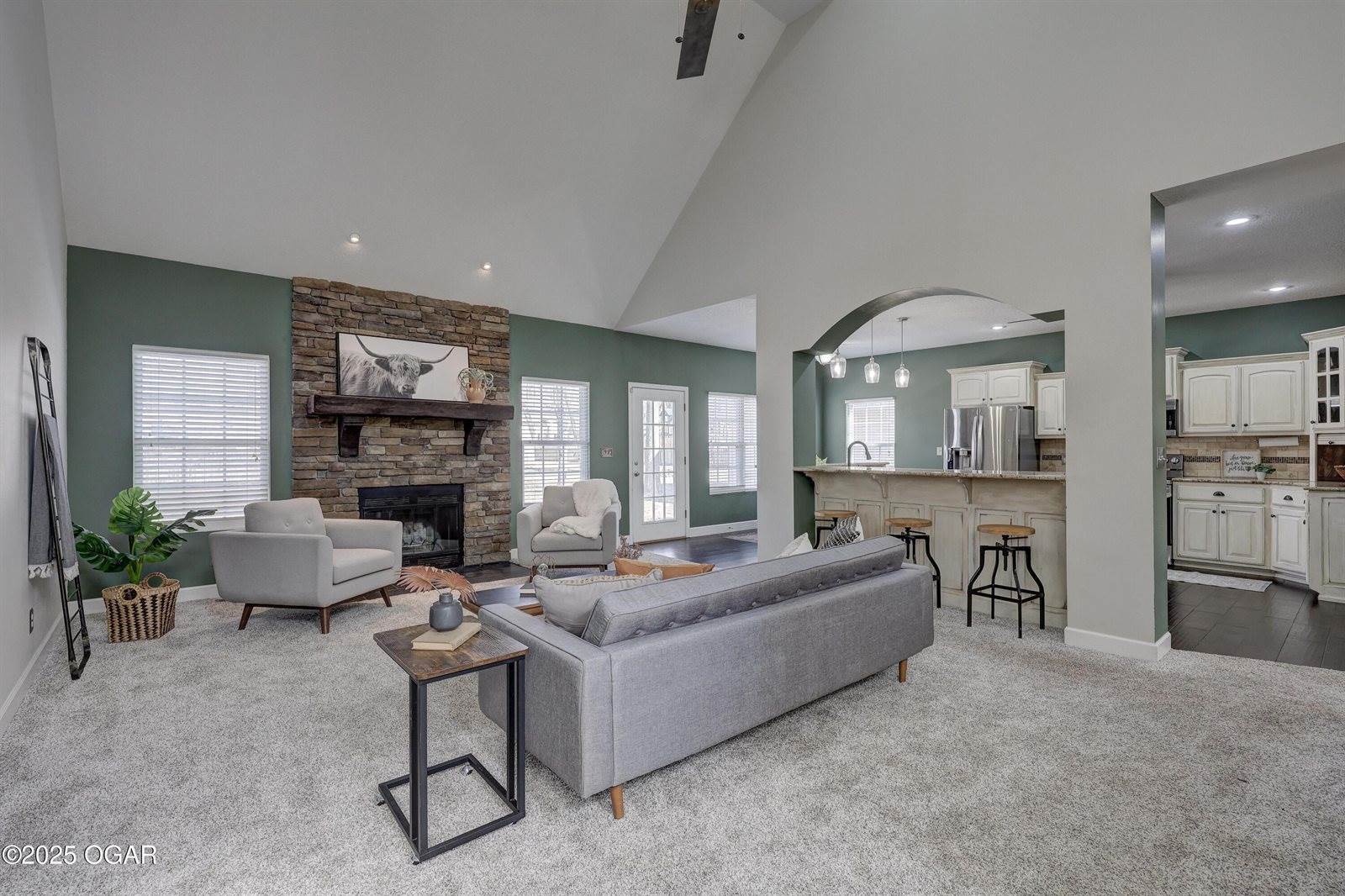 305 Crimson Oak Court, Joplin, MO 64801