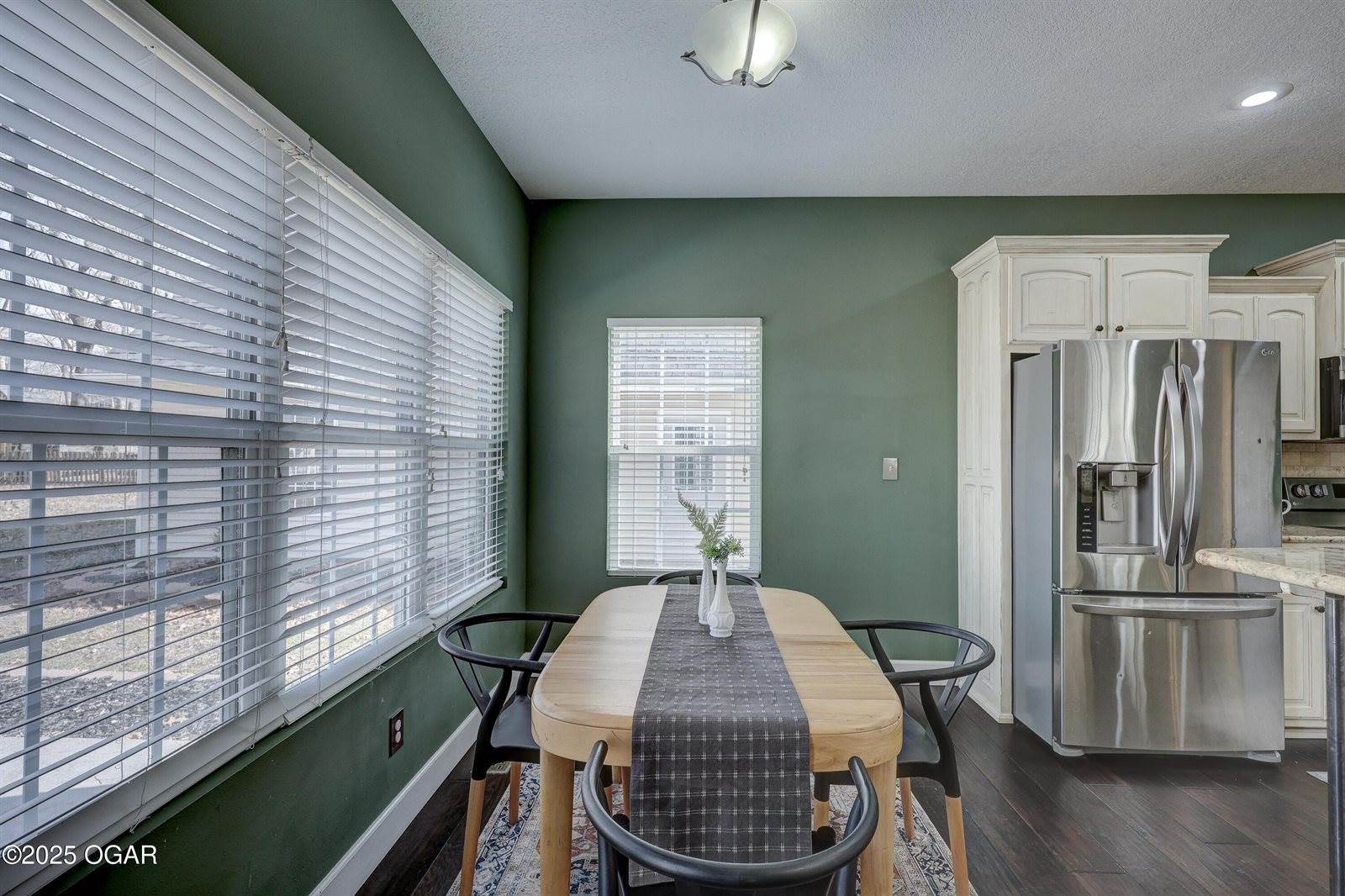 305 Crimson Oak Court, Joplin, MO 64801