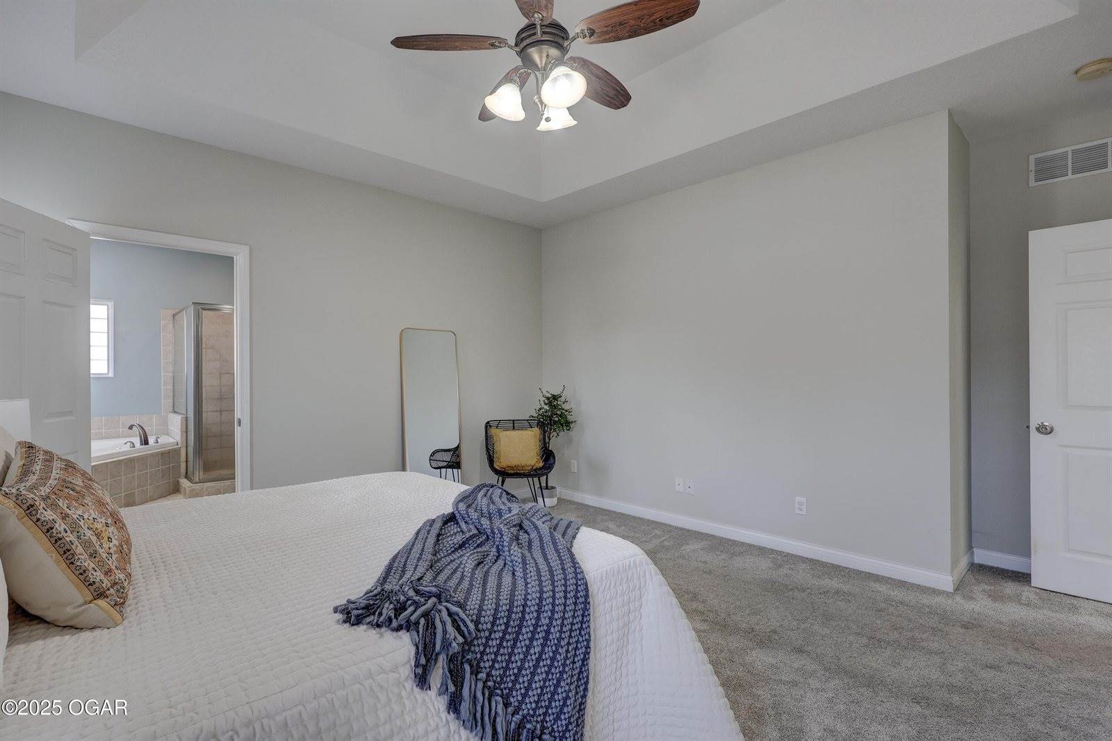 305 Crimson Oak Court, Joplin, MO 64801