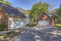 305 Crimson Oak Court, Joplin, MO 64801