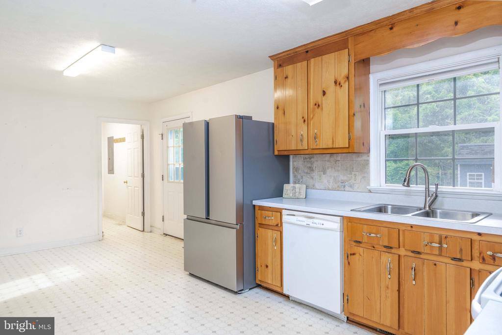 1235 Bethany Church Road, Bumpass, VA 23024