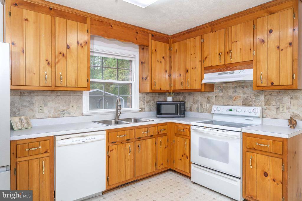 1235 Bethany Church Road, Bumpass, VA 23024