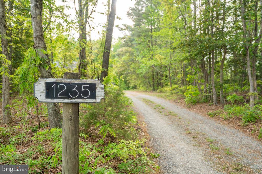 1235 Bethany Church Road, Bumpass, VA 23024