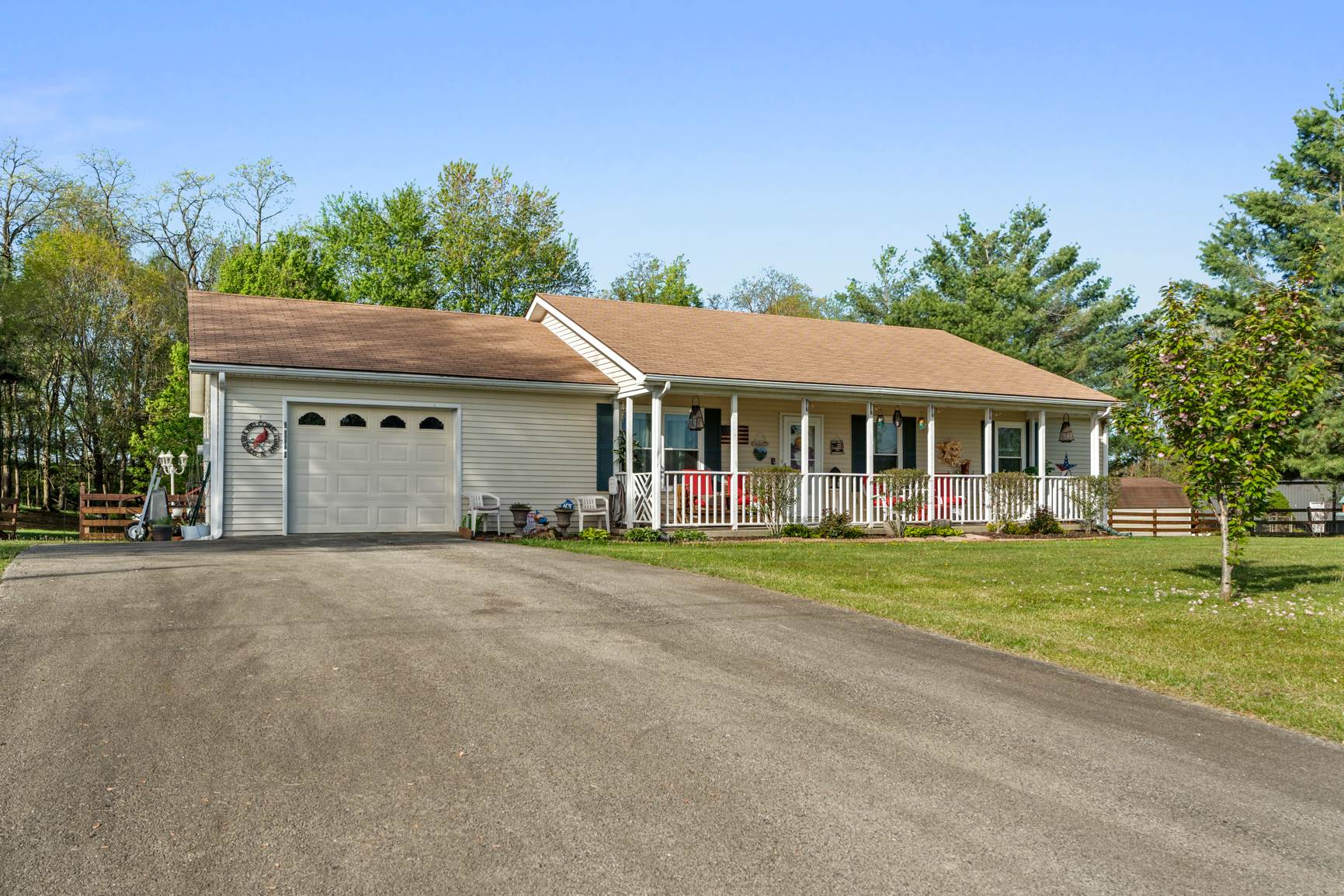 70 Cordie Ct, Ekron, KY 40117