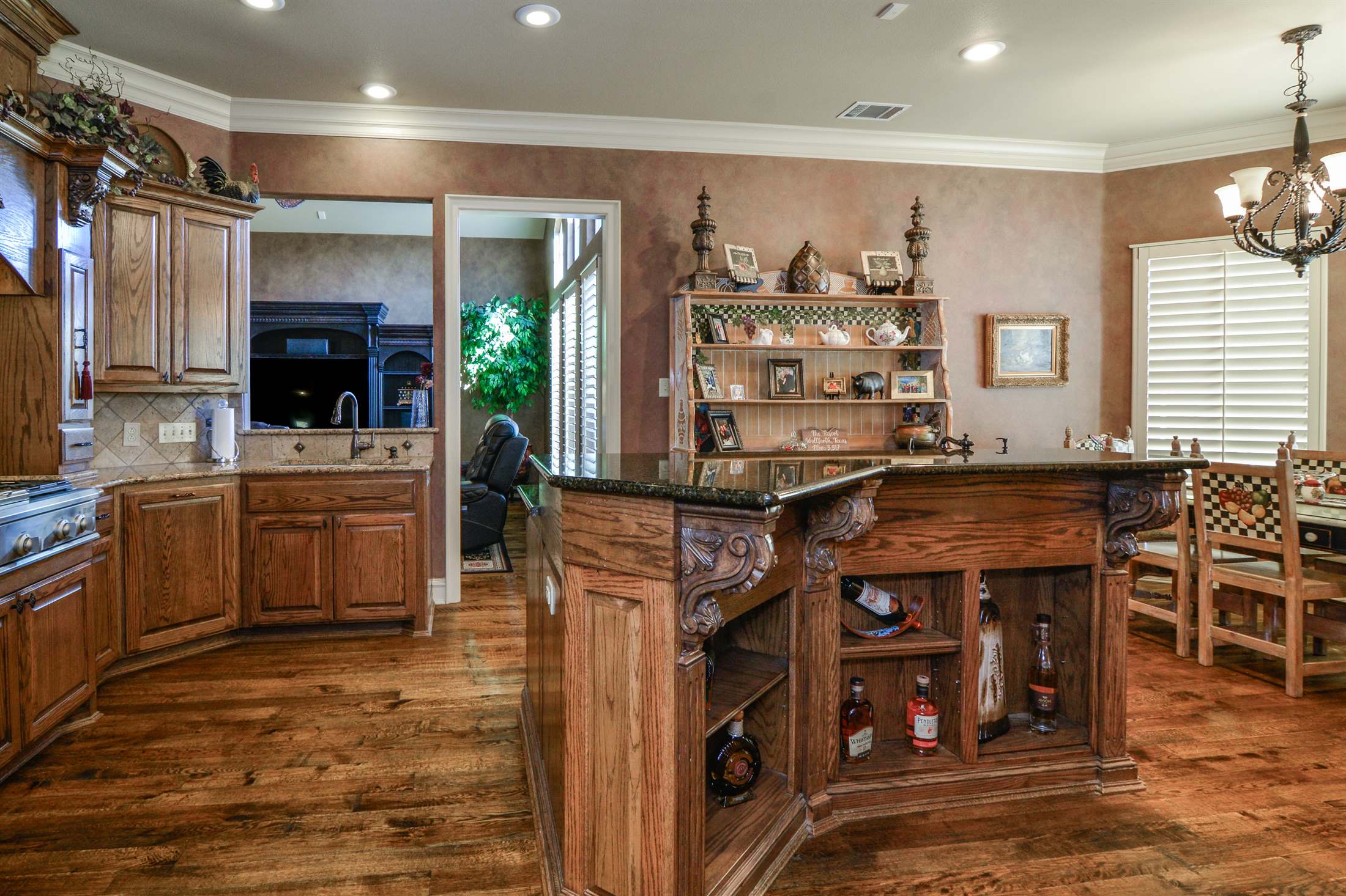 1106 N 14th Street, Wolfforth, TX 79382