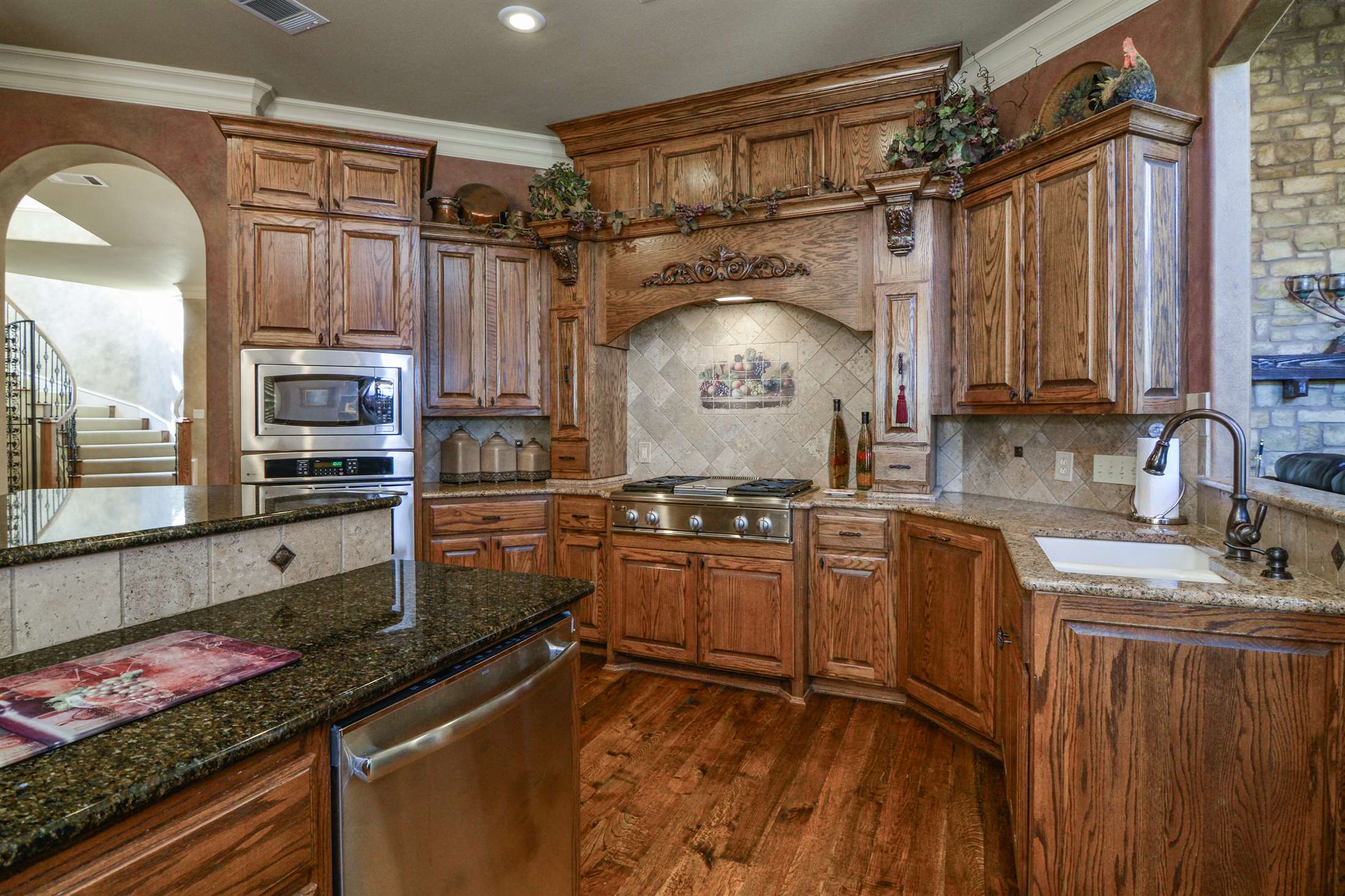 1106 N 14th Street, Wolfforth, TX 79382