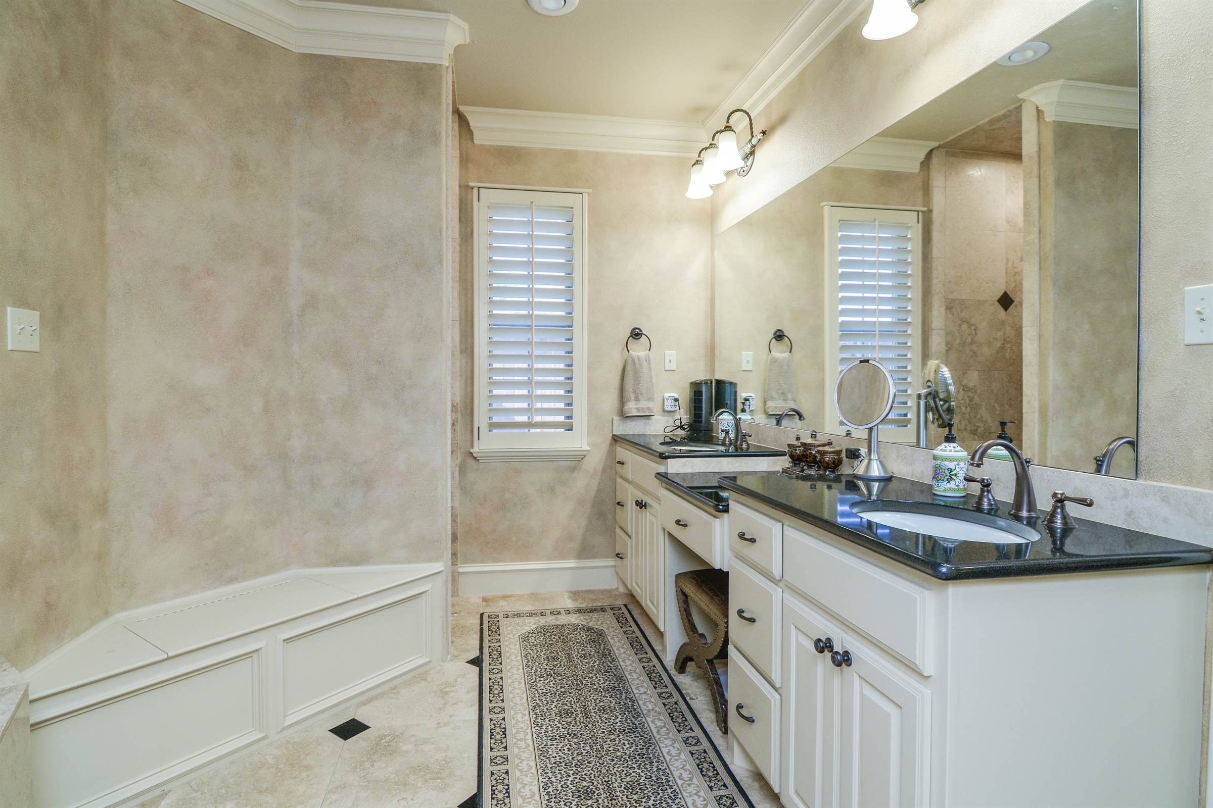 1106 N 14th Street, Wolfforth, TX 79382