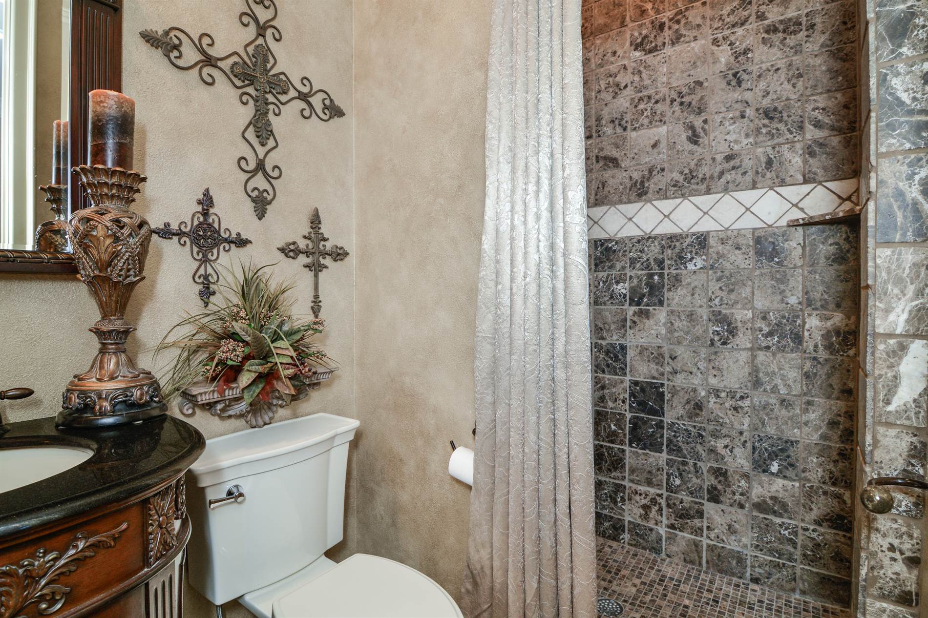 1106 N 14th Street, Wolfforth, TX 79382