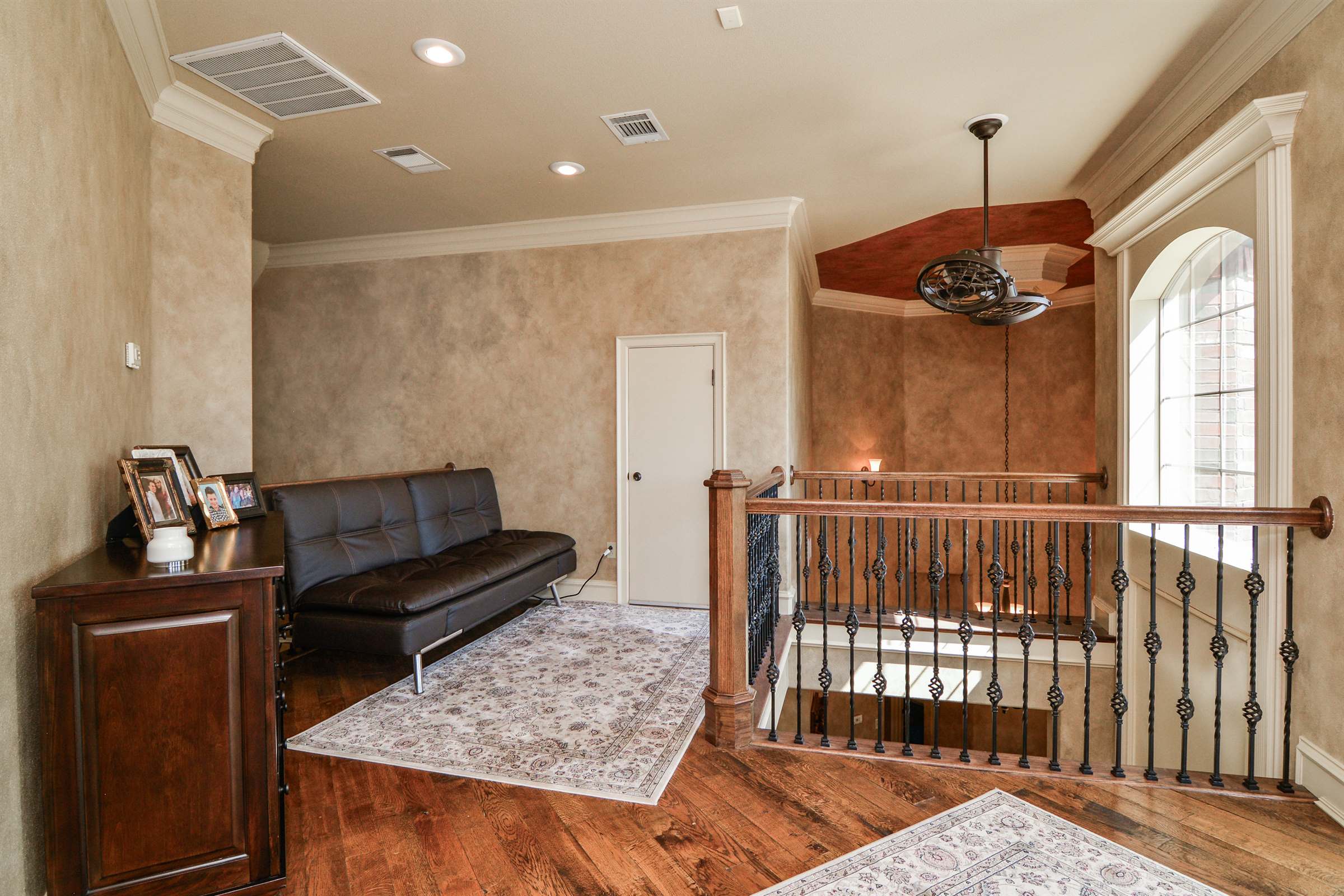 1106 N 14th Street, Wolfforth, TX 79382