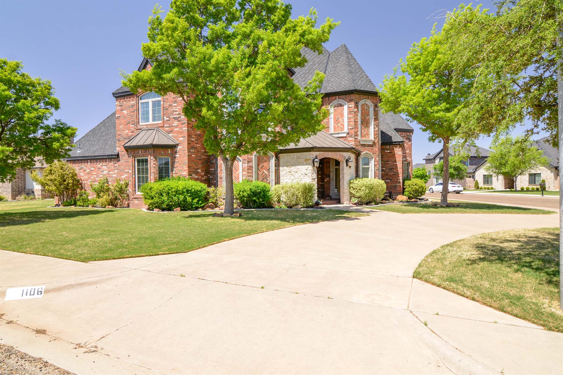 1106 N 14th Street, Wolfforth, TX 79382