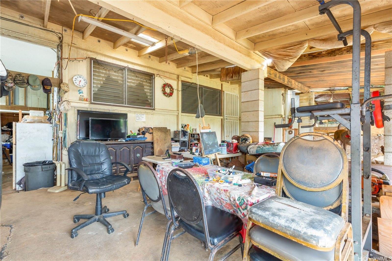 45-231 Kaneohe Bay Drive, Kaneohe, HI 96744