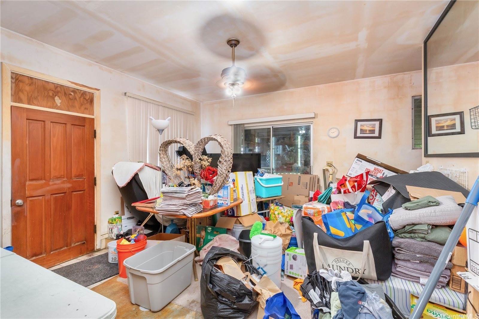 45-231 Kaneohe Bay Drive, Kaneohe, HI 96744