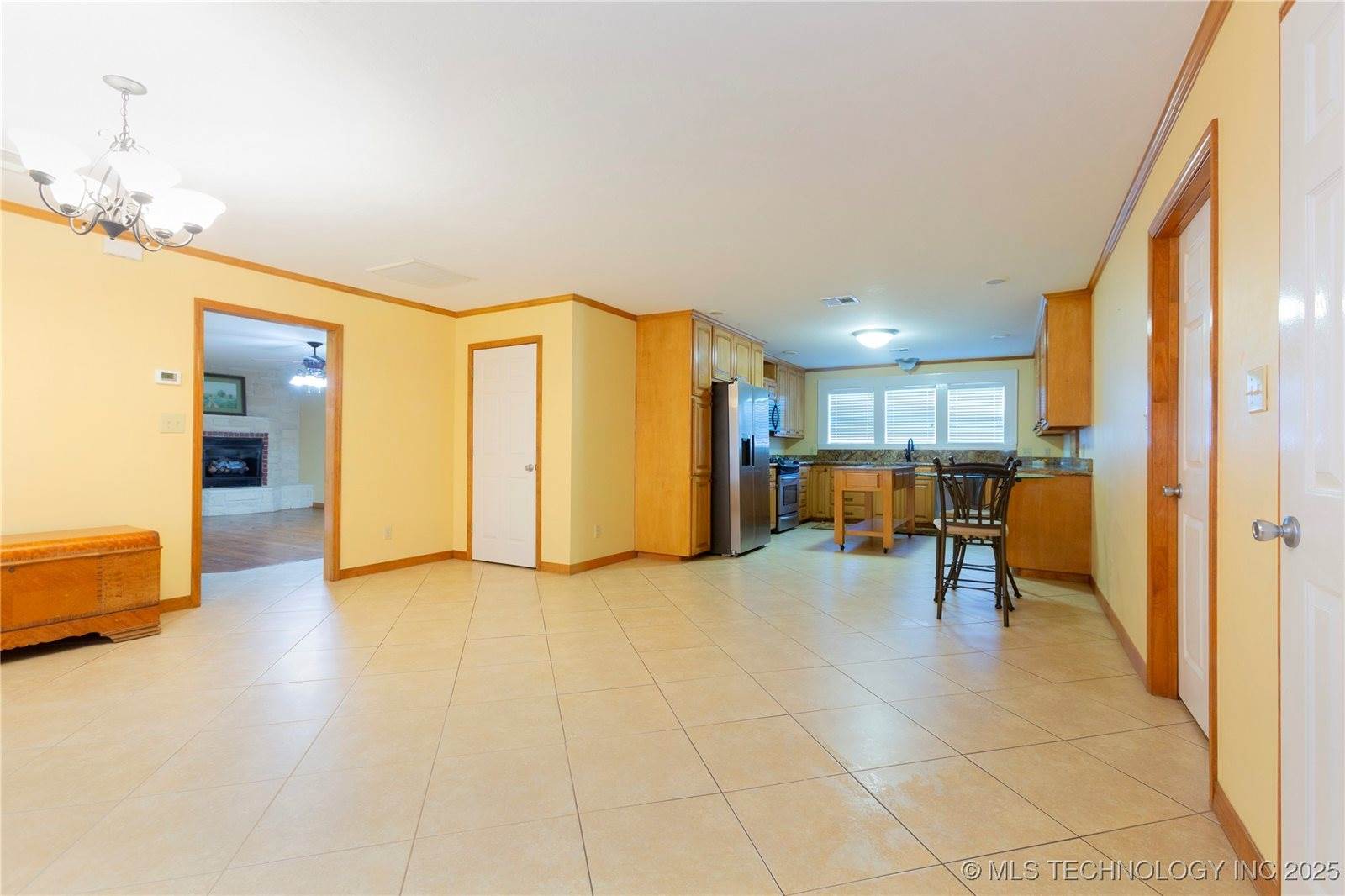 2284 East Roping Road, Atoka, OK 74525