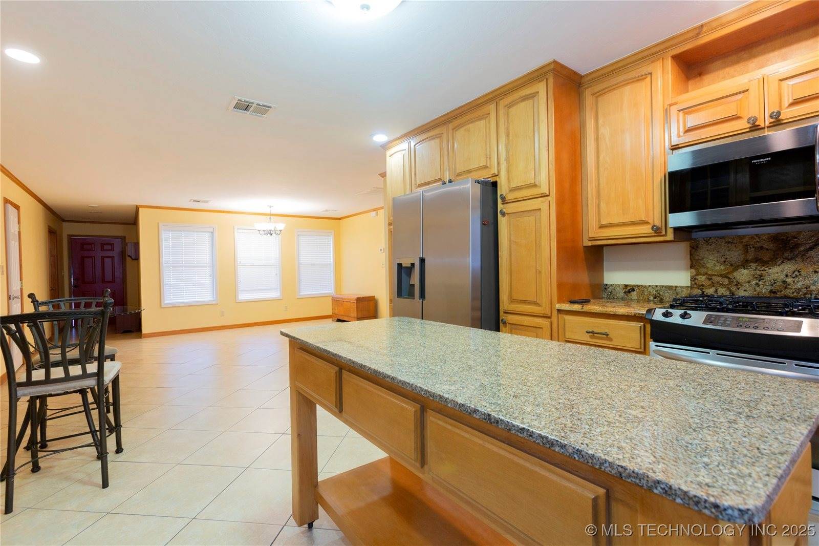 2284 East Roping Road, Atoka, OK 74525