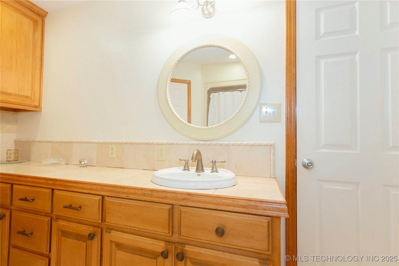 2284 East Roping Road, Atoka, OK 74525