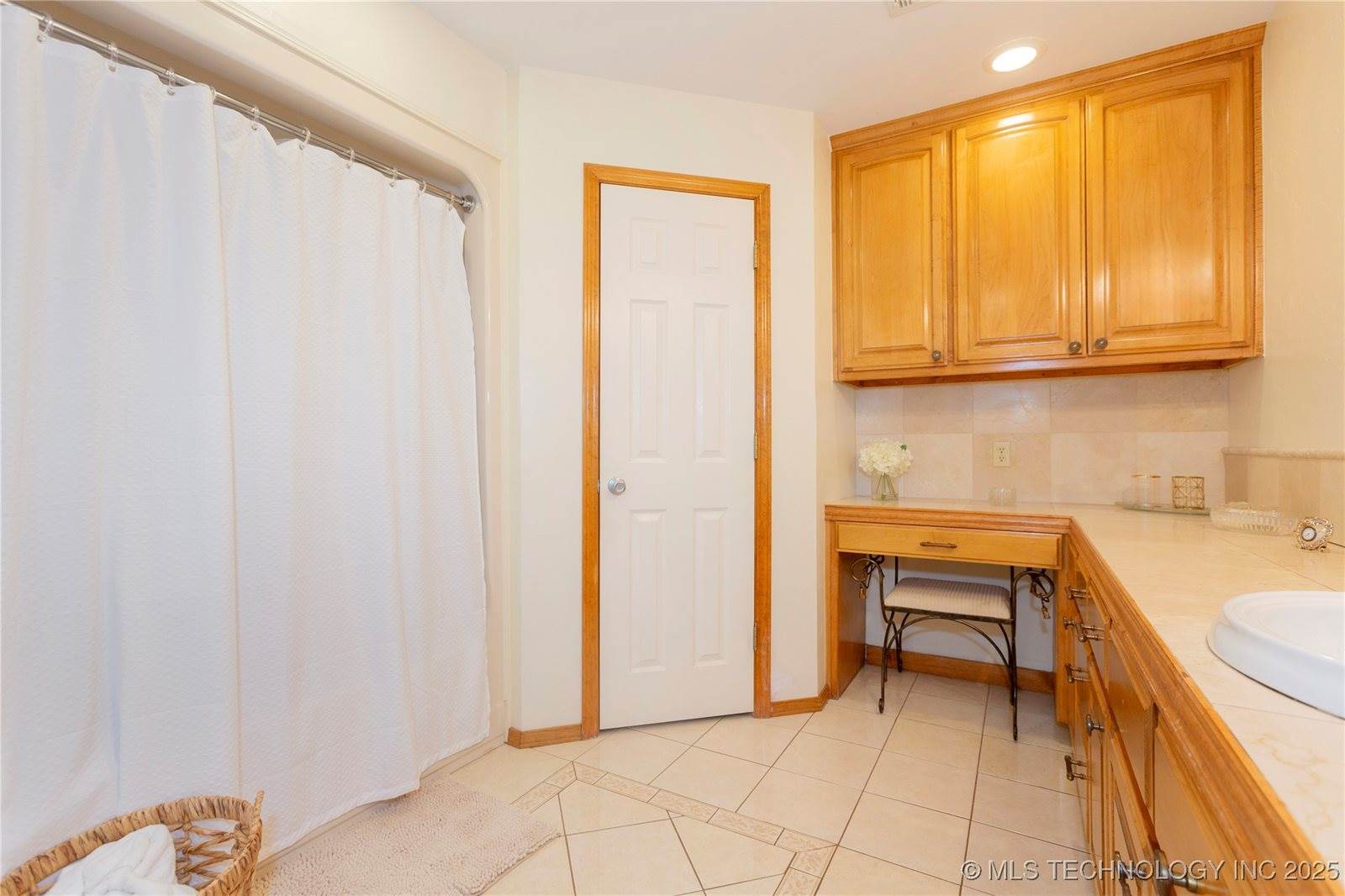 2284 East Roping Road, Atoka, OK 74525