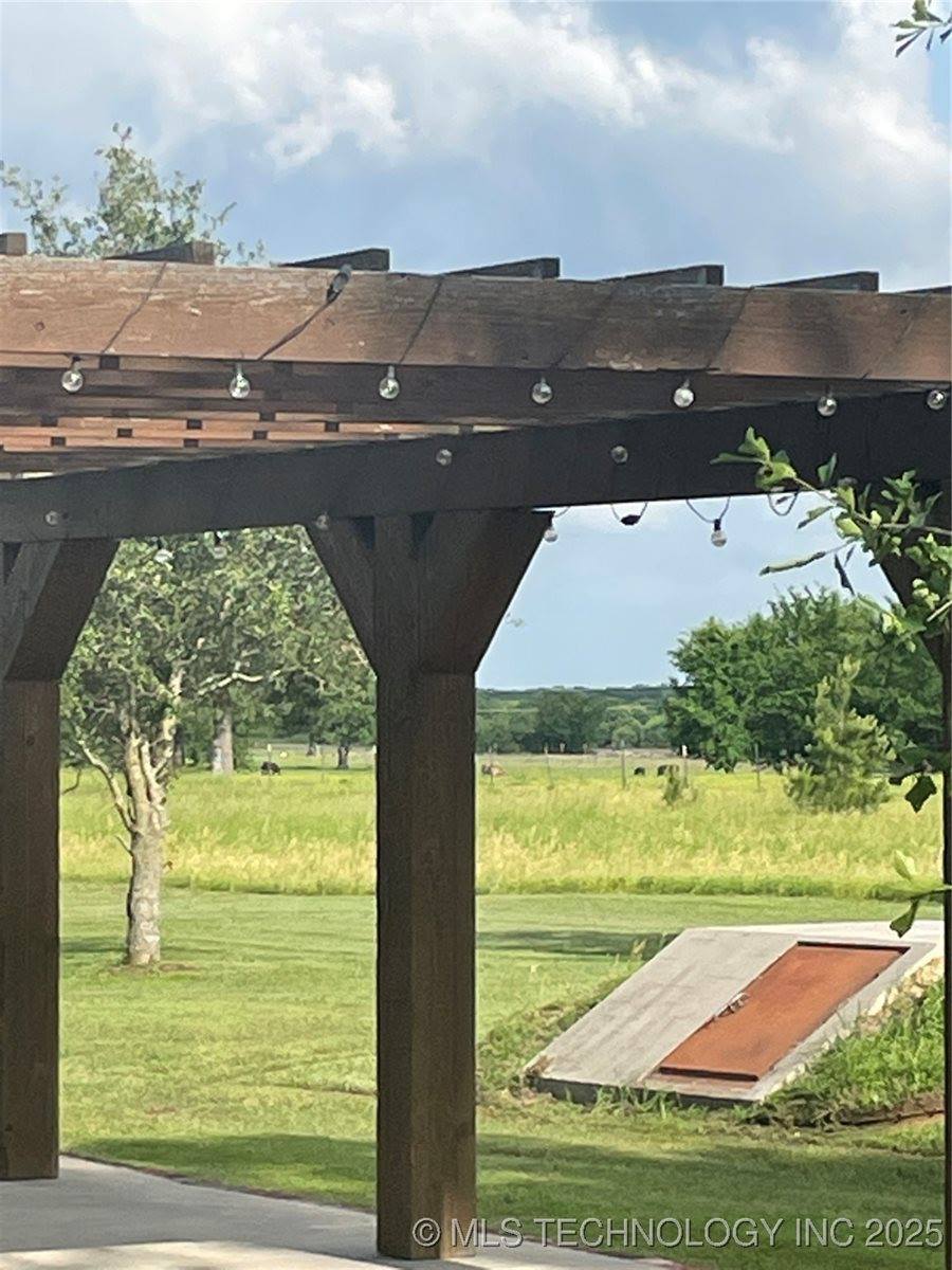 2284 East Roping Road, Atoka, OK 74525