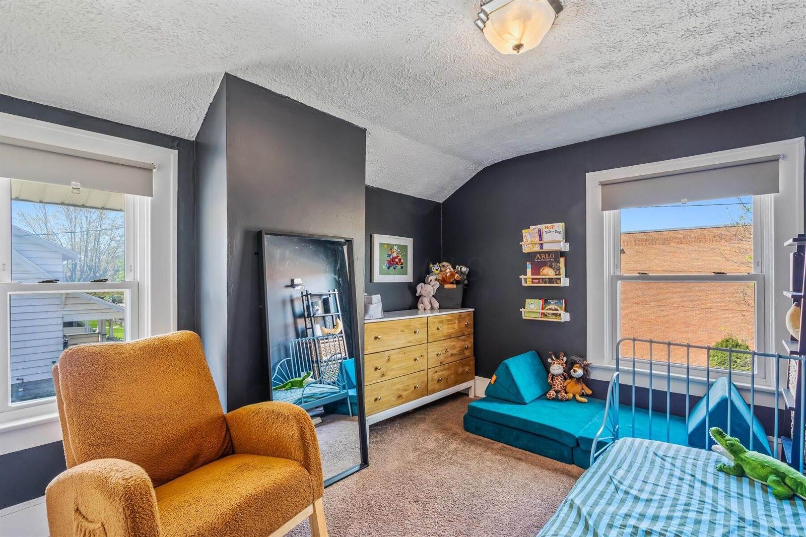 391 Sheldon Avenue, Columbus, OH 43207