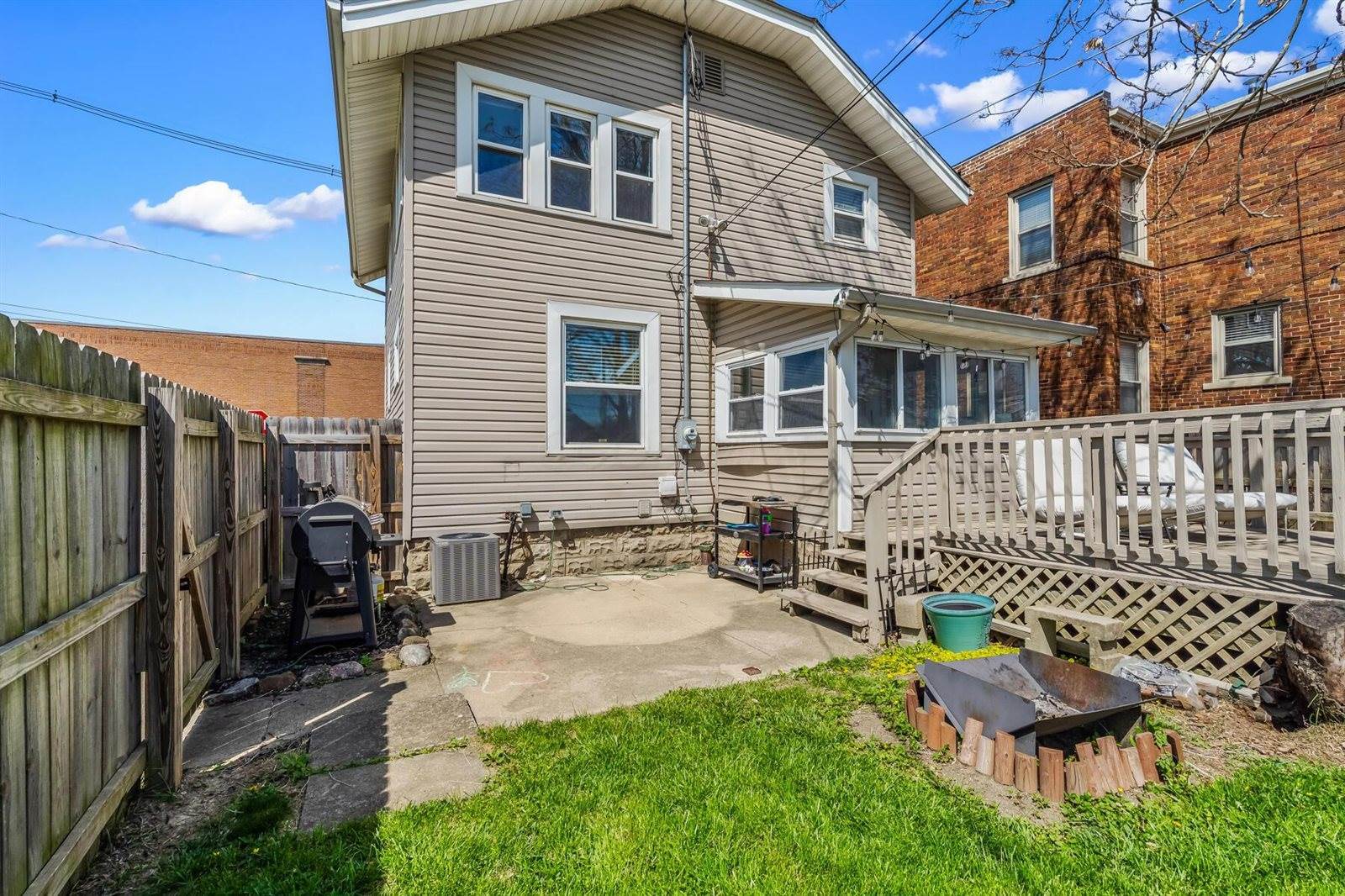 391 Sheldon Avenue, Columbus, OH 43207