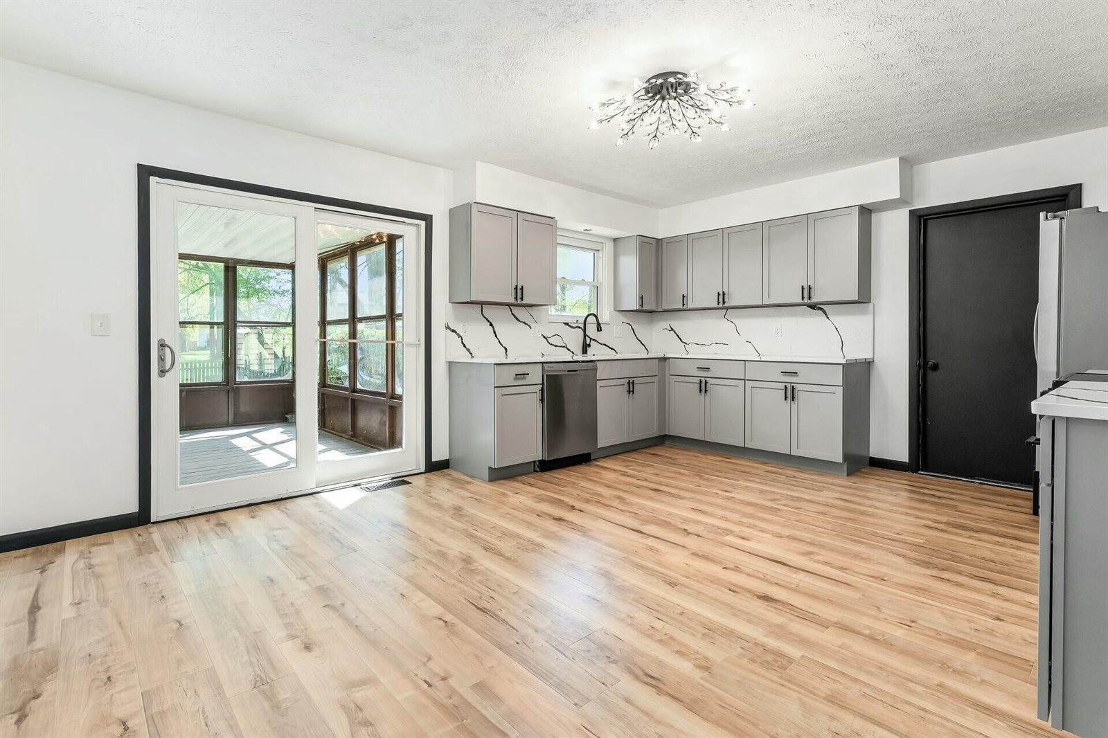 239 Chapelfield Road, Columbus, OH 43230