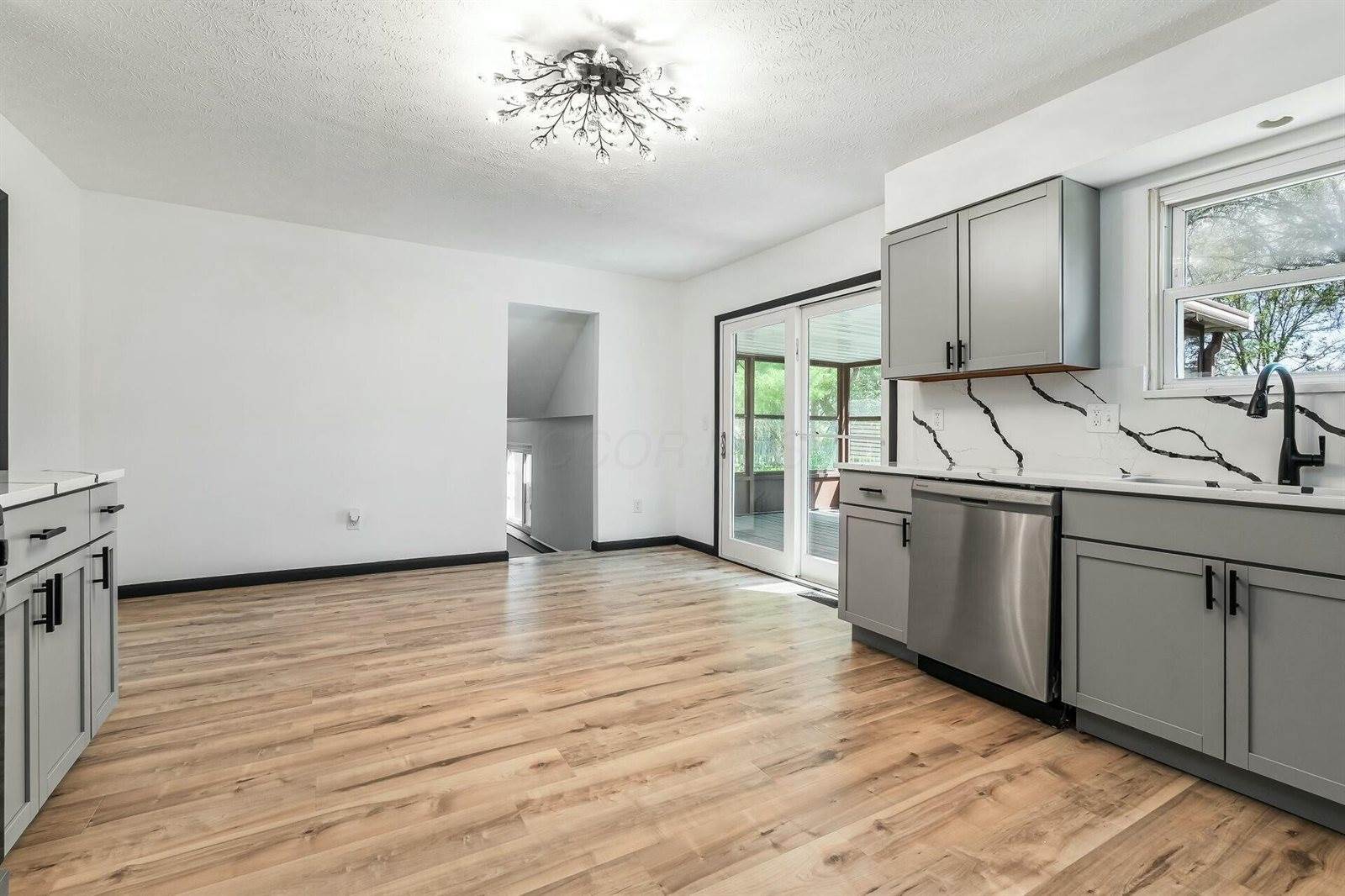 239 Chapelfield Road, Columbus, OH 43230