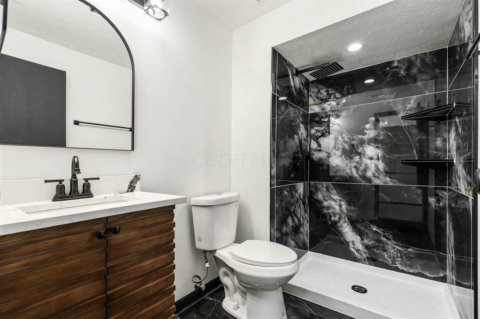 239 Chapelfield Road, Columbus, OH 43230