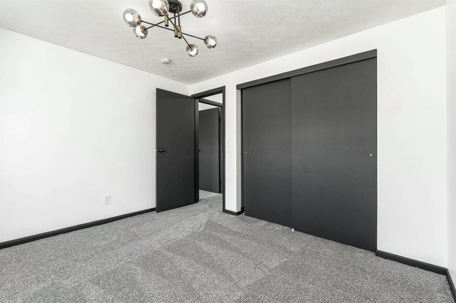 239 Chapelfield Road, Columbus, OH 43230