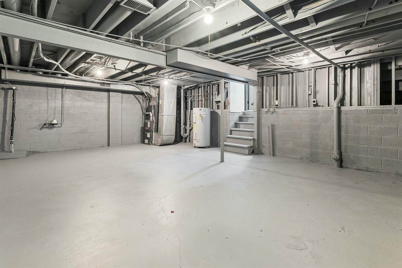 239 Chapelfield Road, Columbus, OH 43230