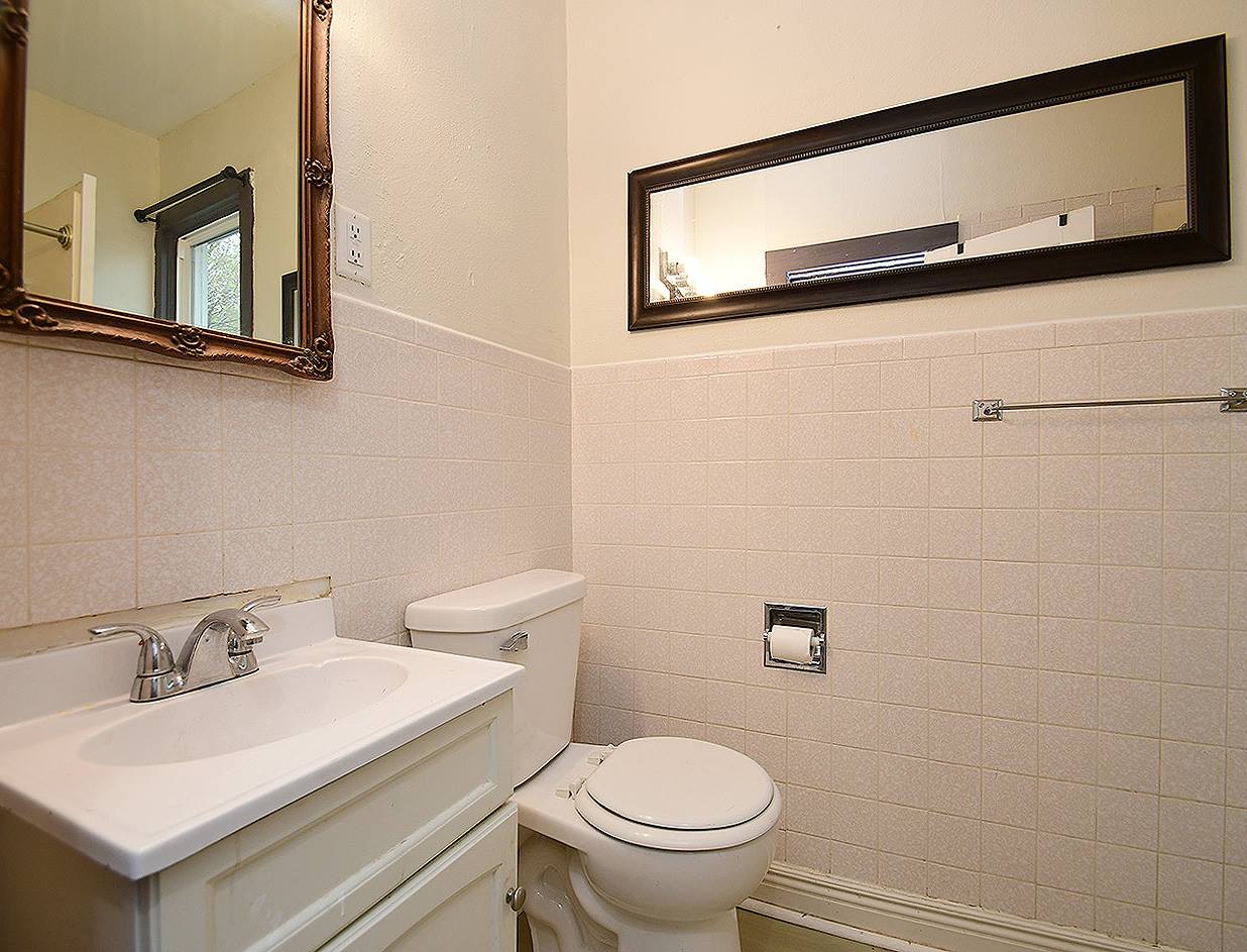 1424 South 18 Street, Omaha, NE 68108