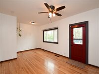 1424 South 18 Street, Omaha, NE 68108