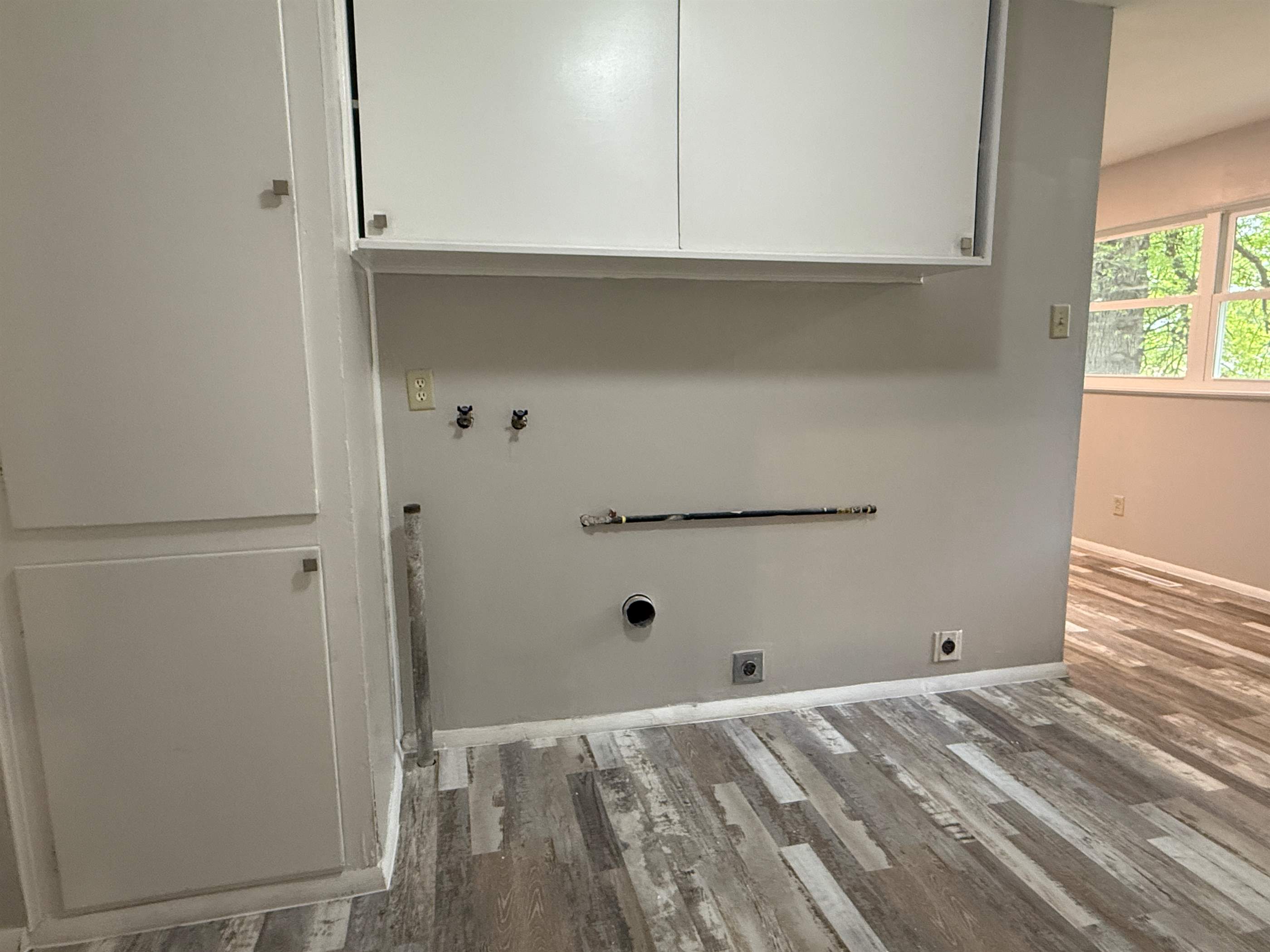 4212 SW 28th TER, Topeka, KS 66611