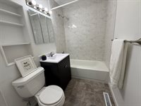 4212 SW 28th TER, Topeka, KS 66611