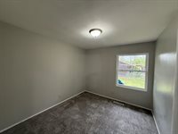 4212 SW 28th TER, Topeka, KS 66611