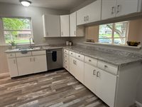 4212 SW 28th TER, Topeka, KS 66611