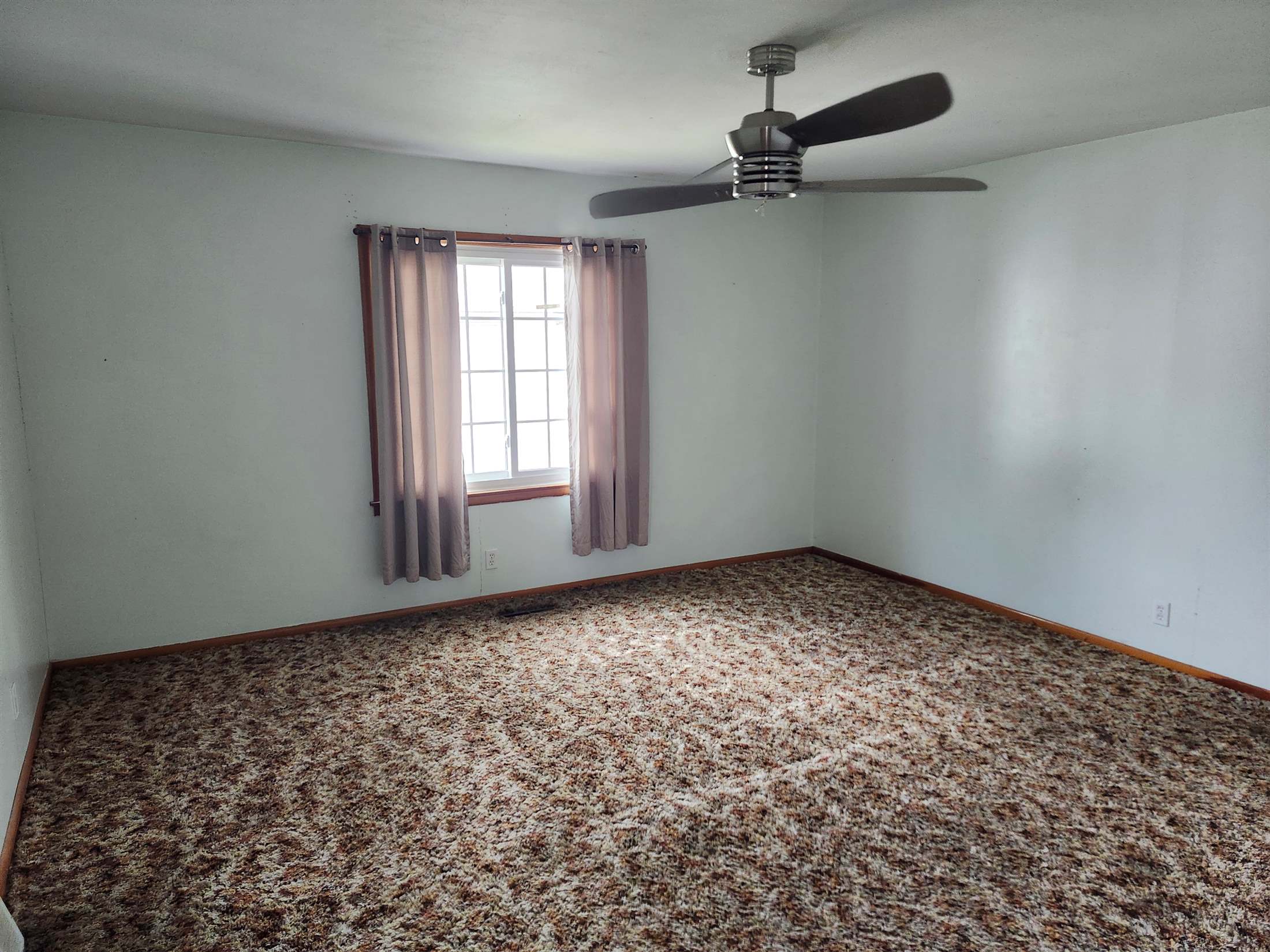 1432 South Martinson St, Wichita, KS 67213